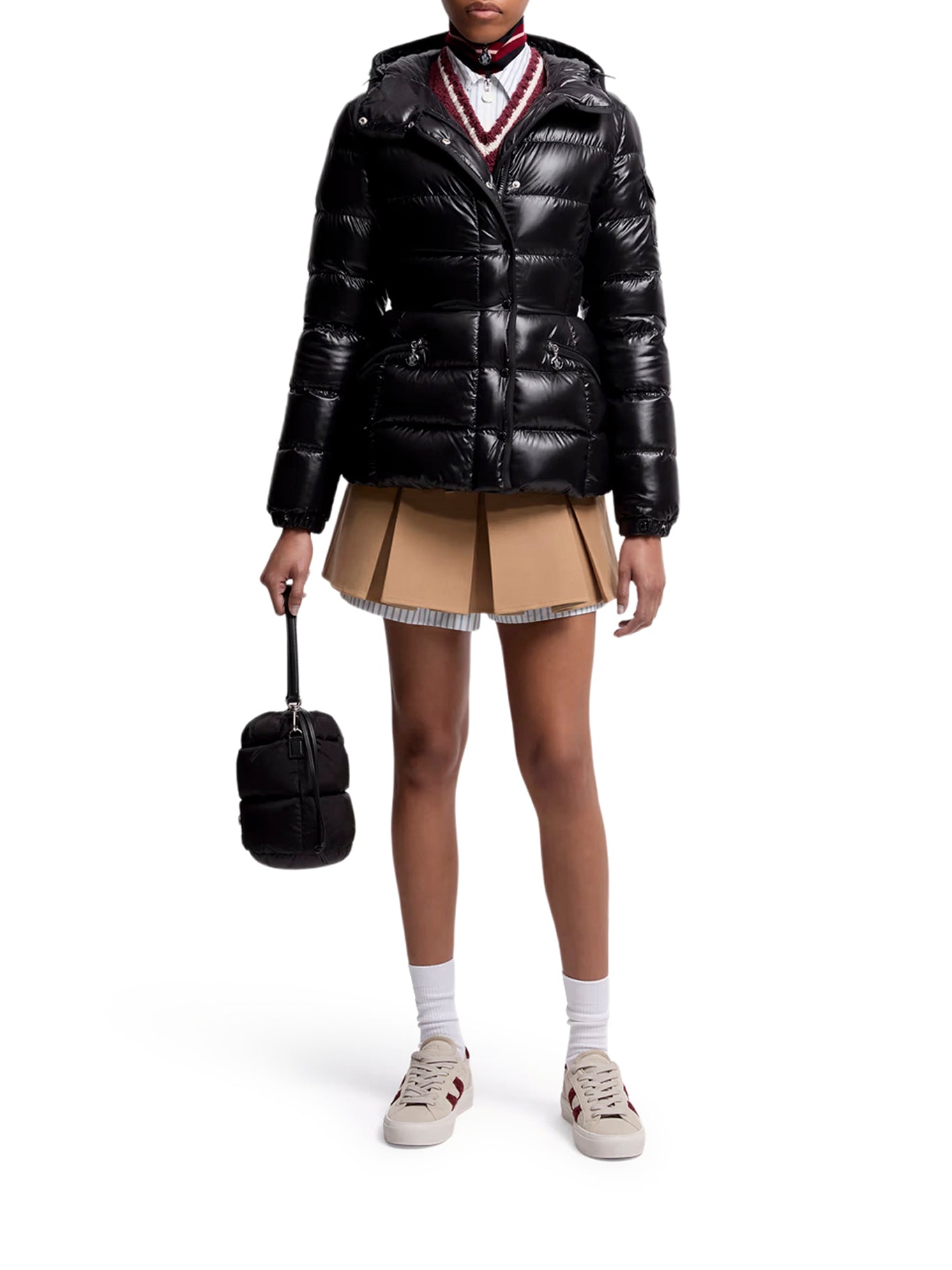 Barante Short Down Jacket With Hood Moncler – Гарантія оригінальності – вид ззаду