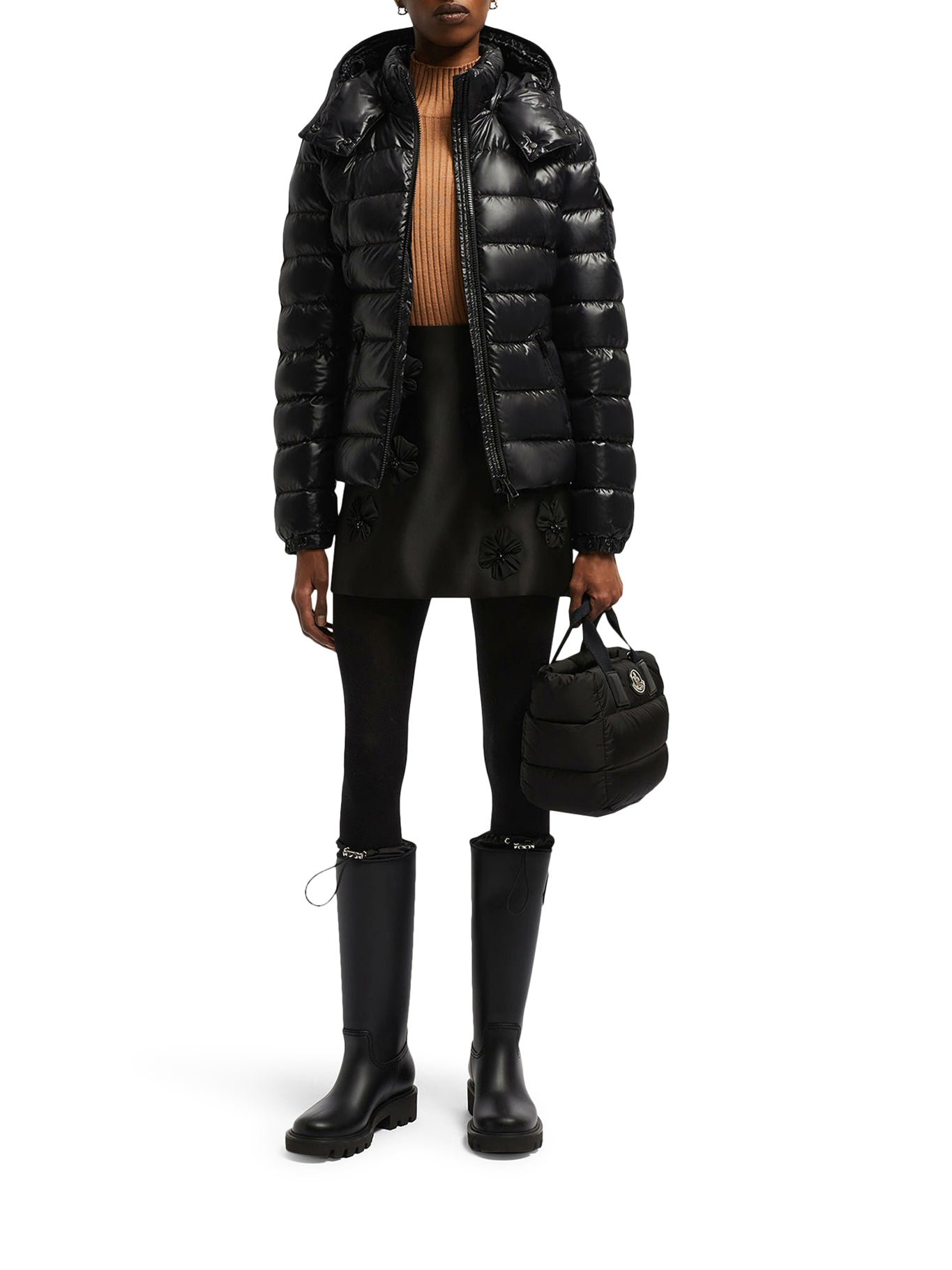 Оригінальна Bady Short Down Jacket With Hood Moncler – вид ззаду