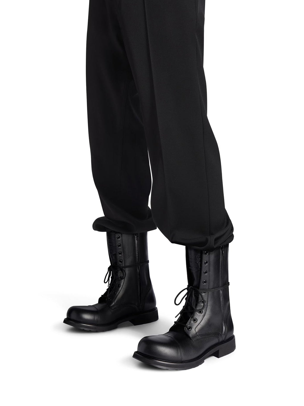 Lace-Up Boot In Soft Calf Leather Balenciaga – Гарантія оригінальності – детальний вид
