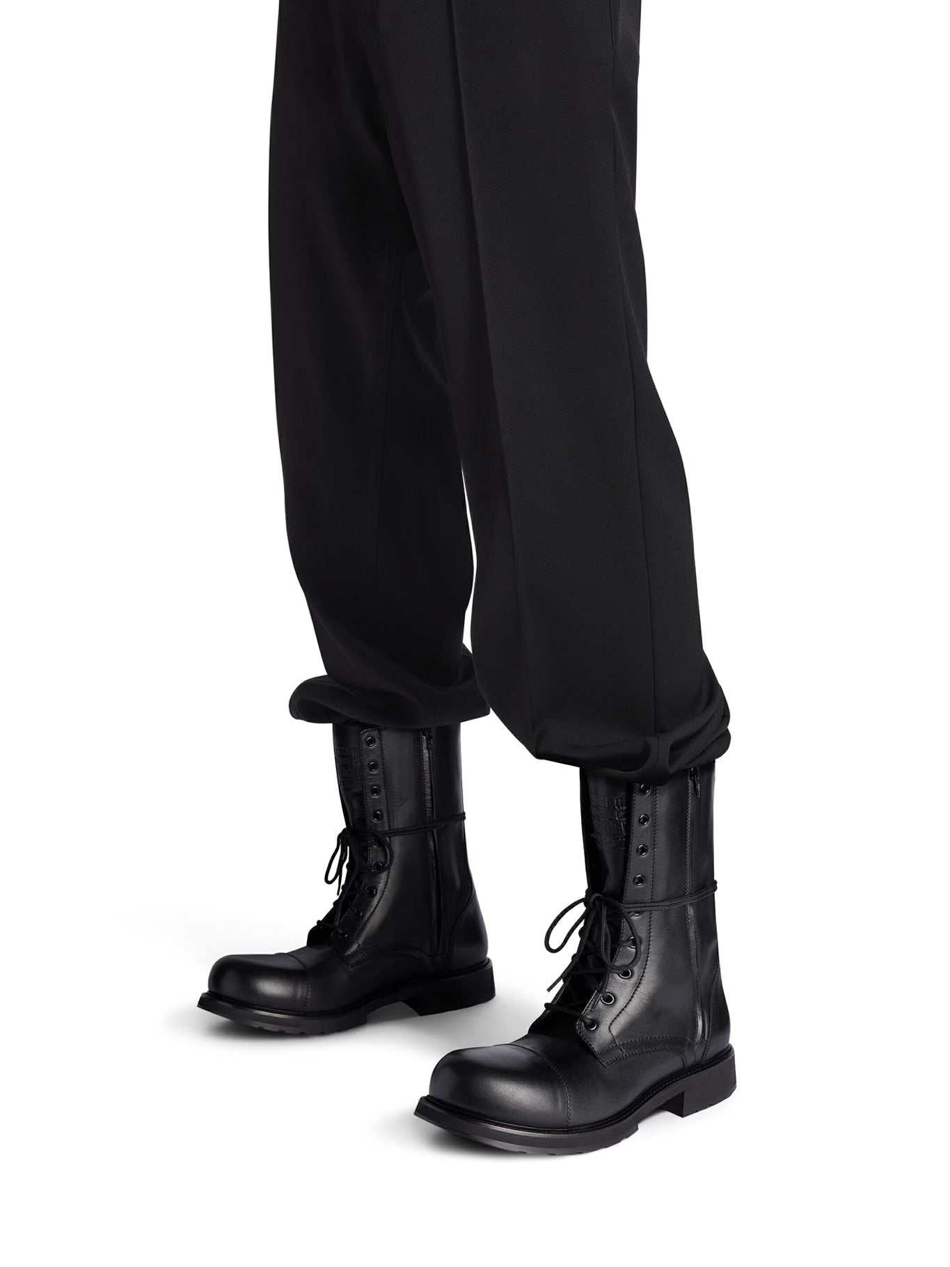 Lace-Up Boot In Soft Calf Leather Balenciaga – Гарантія оригінальності – детальний вид