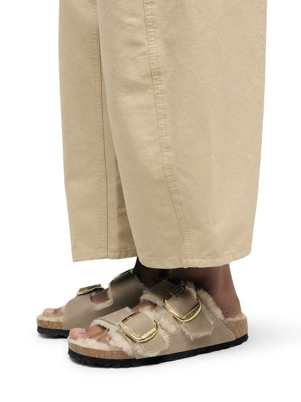 Arizona Big Buckle With Lamb Fur Birkenstock – Гарантія оригінальності – вид ззаду