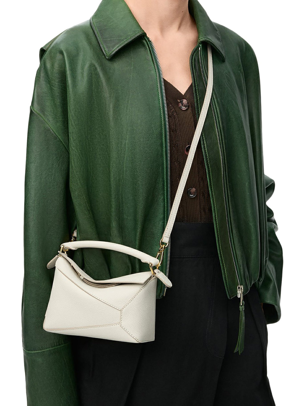 Puzzle Edge Mini Bag In Grenade Leather Loewe – Гарантія оригінальності – вид ззаду