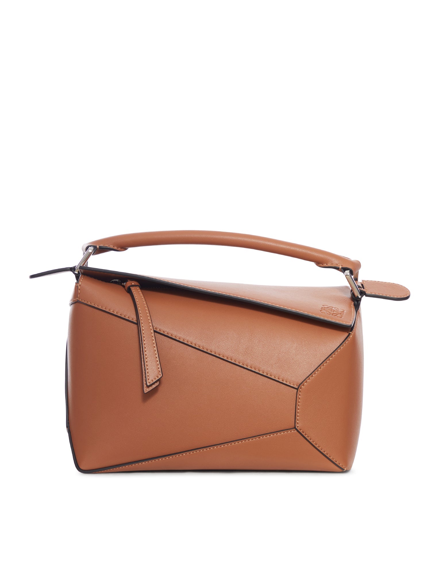 Small Puzzle Edge Bag In Classic Calfskin Leather Loewe – Гарантія оригінальності – боковий вид