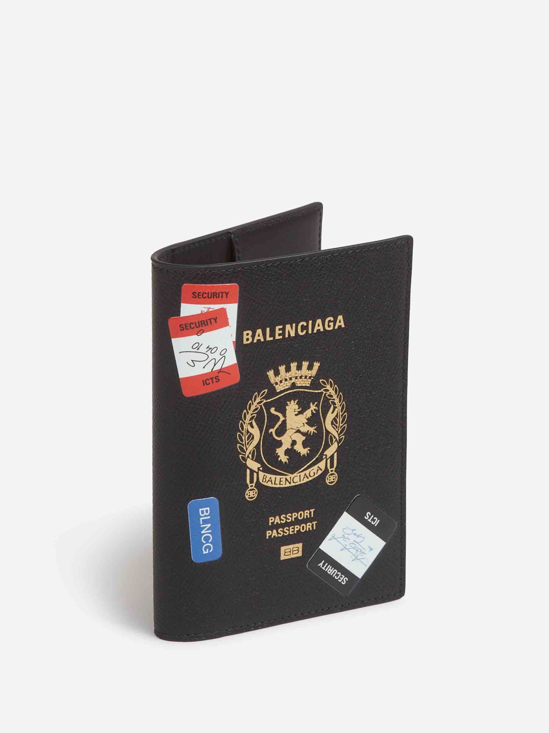 Passport Cover Balenciaga – Гарантія оригінальності – вид ззаду