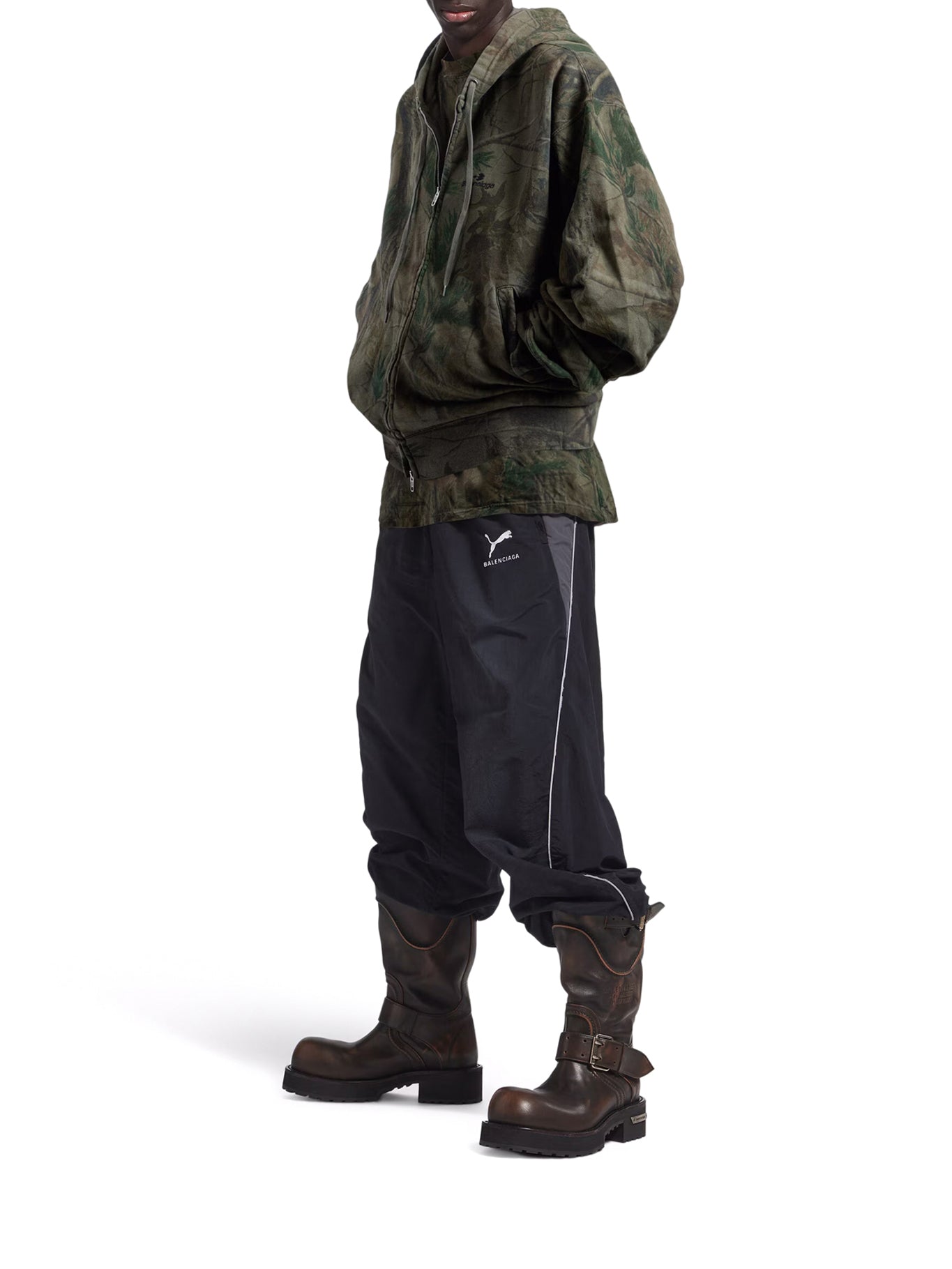 Diamond B Oversized Zip Hoodie Balenciaga – Гарантія оригінальності – вид ззаду