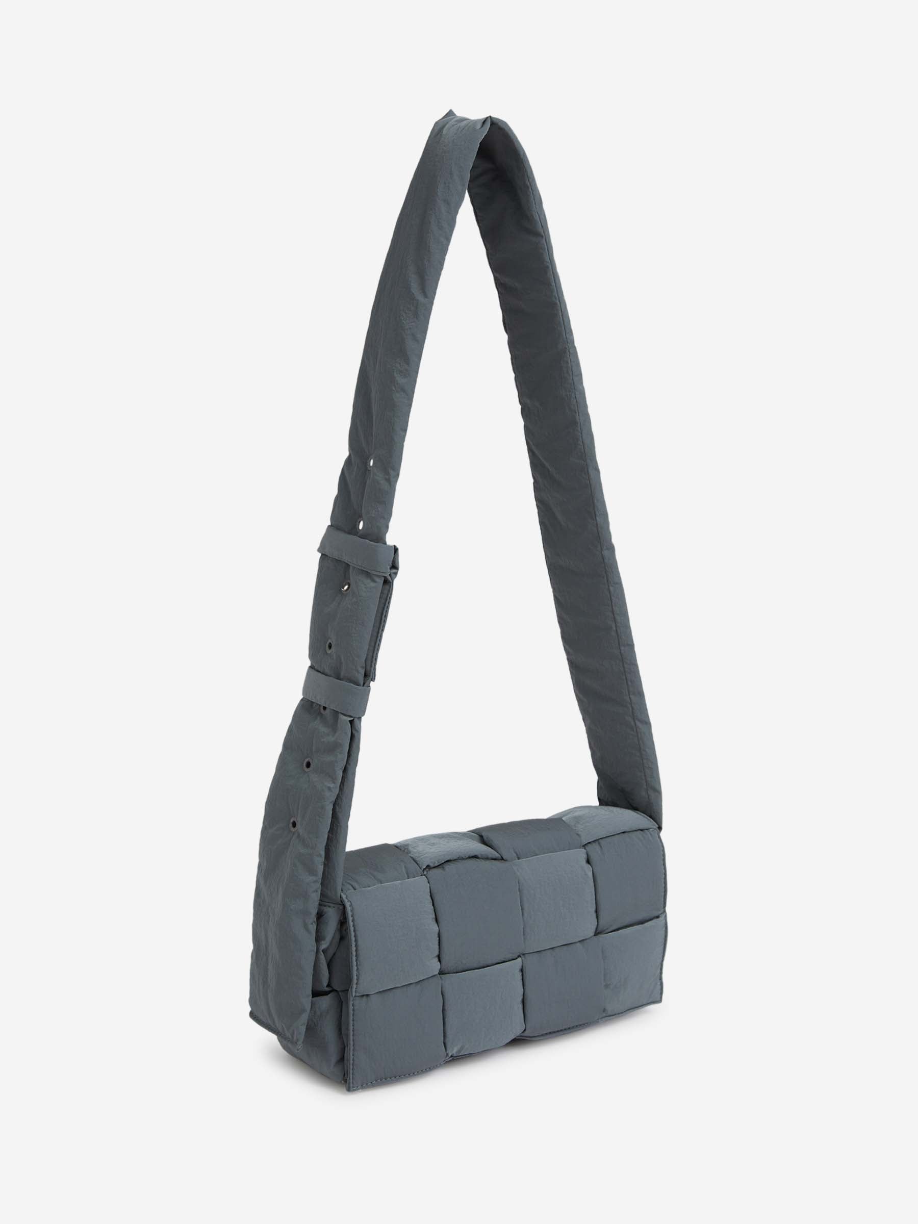 Cassette Shoulder Bag Bottega veneta оригінал – Купити в Україні – детальний вид