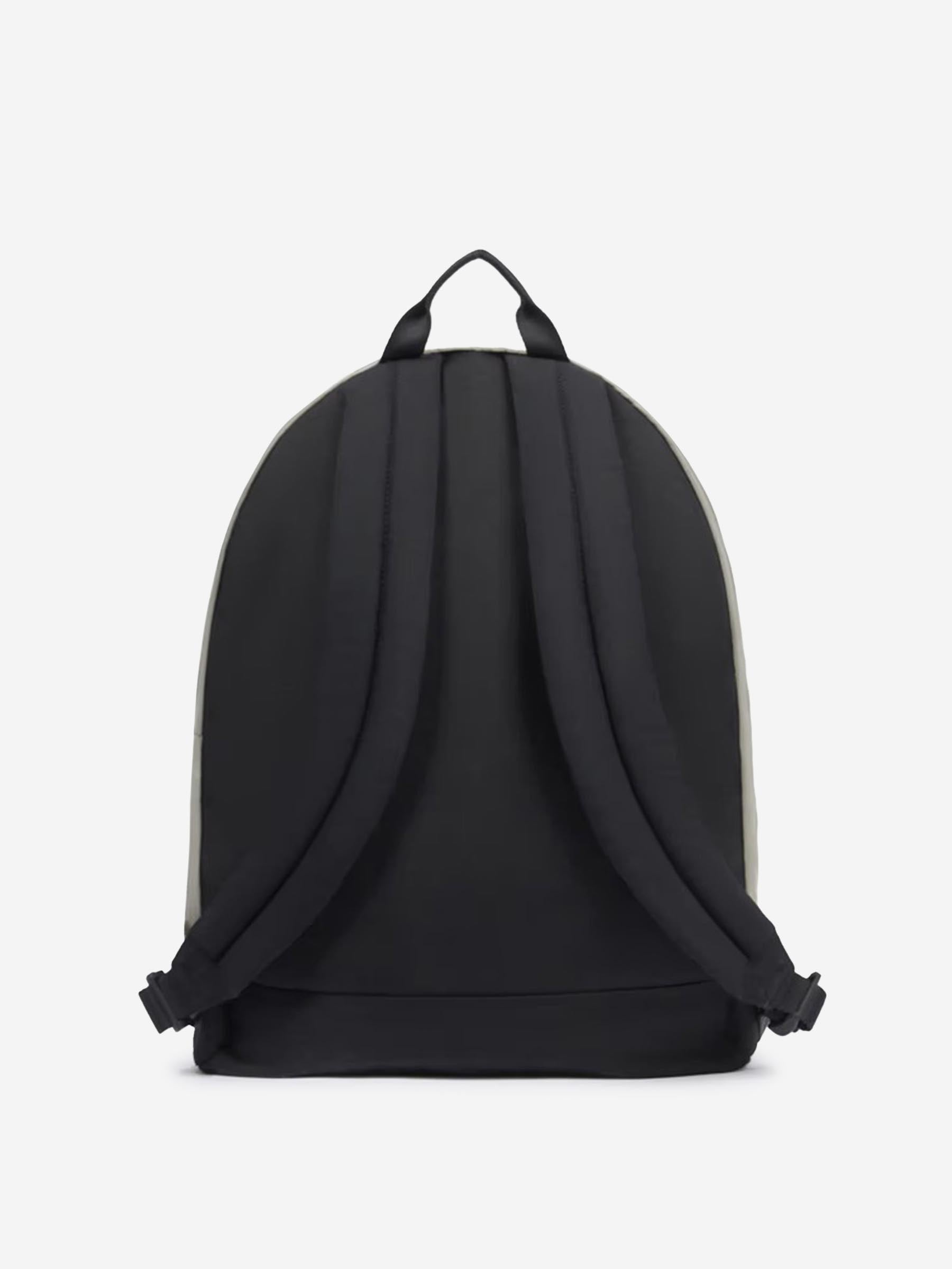 Оригінальна Econyl Nylon Backpack Stone island – детальний вид - STONE ISLAND