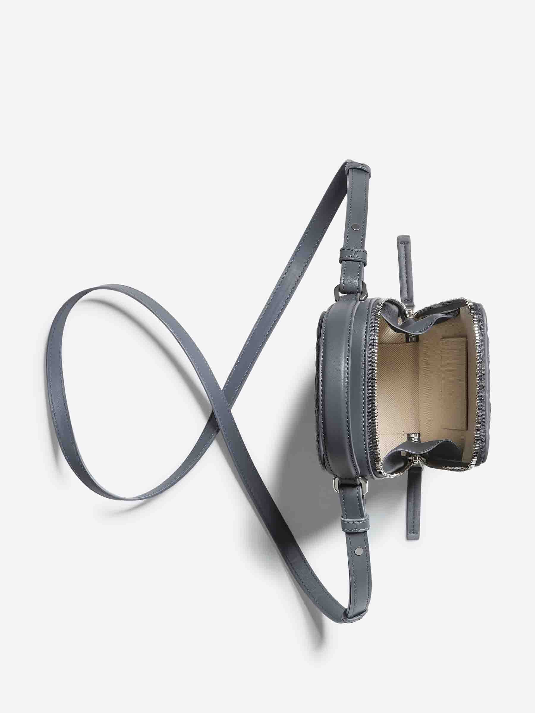 Getaway Phone Pouch Crossbody Bag Bottega veneta – Гарантія оригінальності – збільшений вид