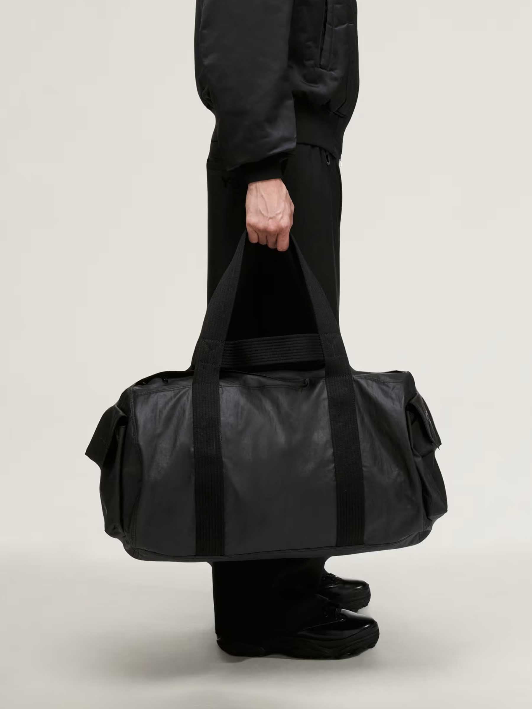 Оригінальна Travel Bag Adidas – вид ззаду