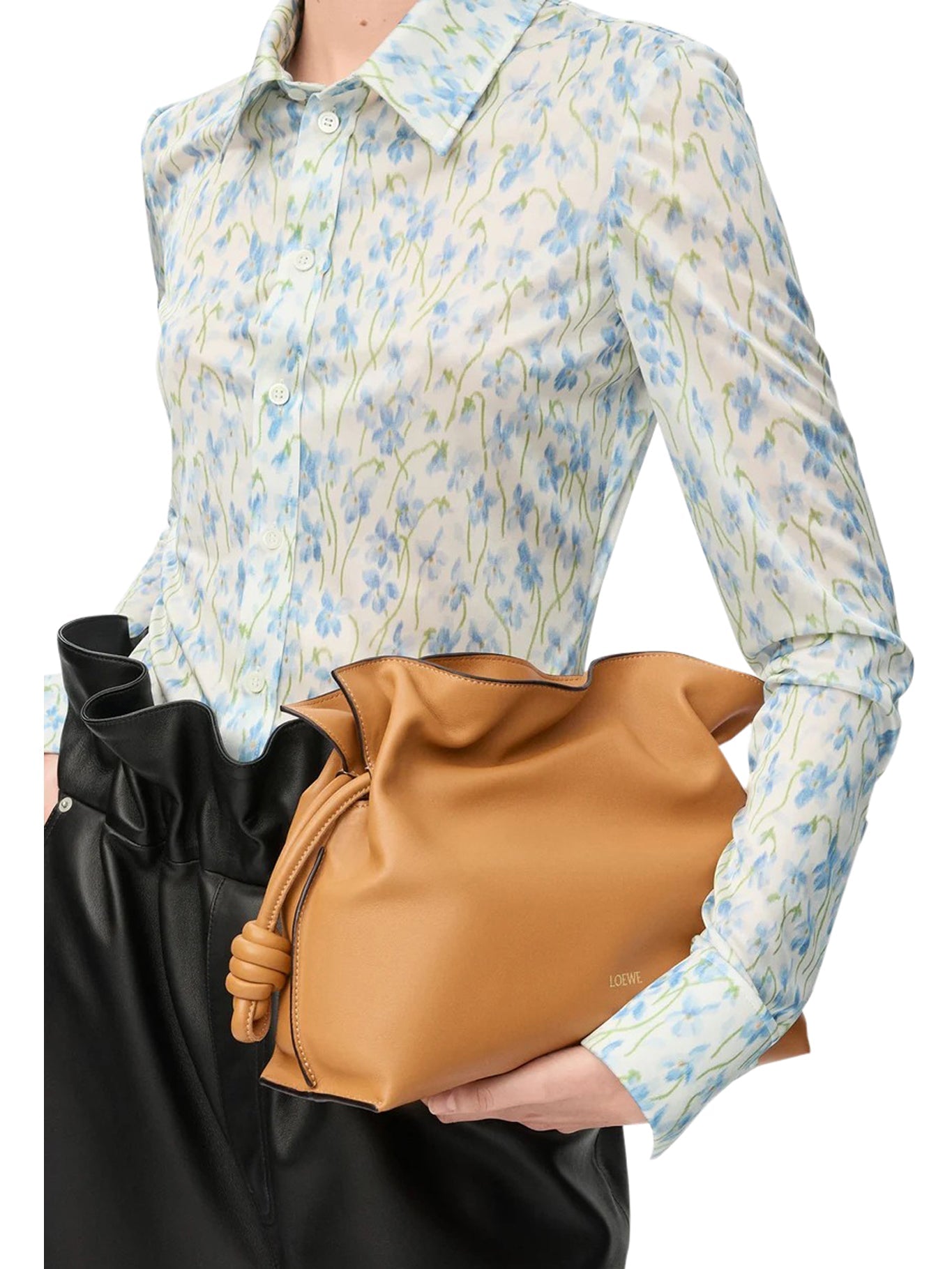 Оригінальна Medium Flamenco Clutch In Nappa Loewe – вид ззаду