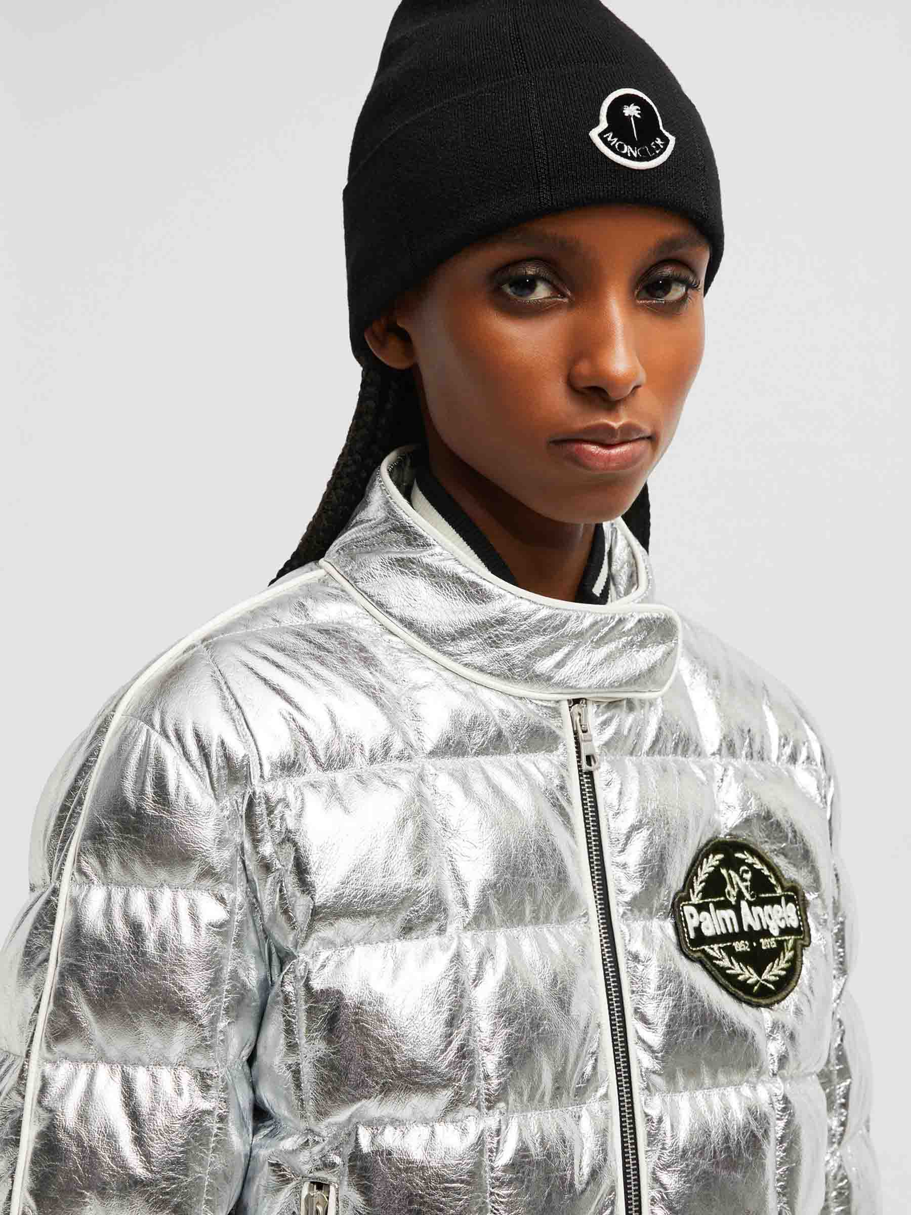 Plain Wool Cap Moncler оригінал – Купити в Україні – вид ззаду - MONCLER