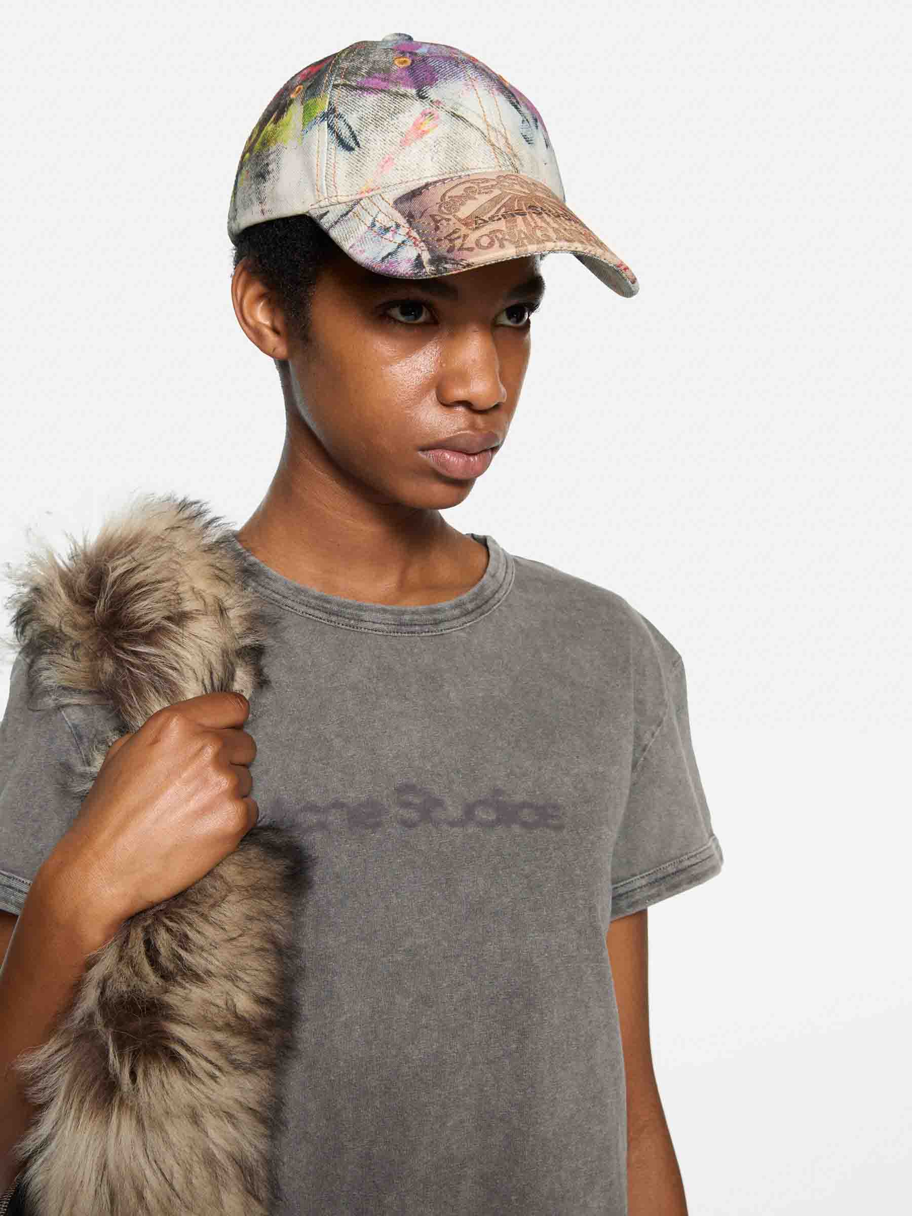 Printed Cap Acne studios оригінал – Купити в Україні – вид ззаду