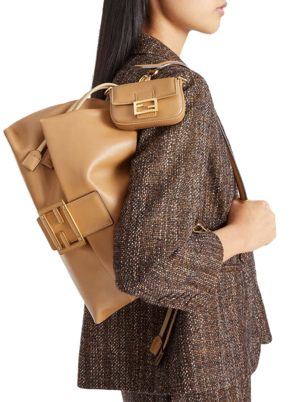 Nano Baguette Charm In Beige Nappa Fendi оригінал – Купити в Україні – вид ззаду