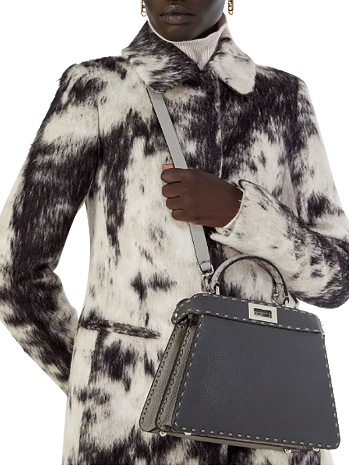 Оригінальна Peekaboo Iseeu Small Saddlery Bag Fendi – детальний вид
