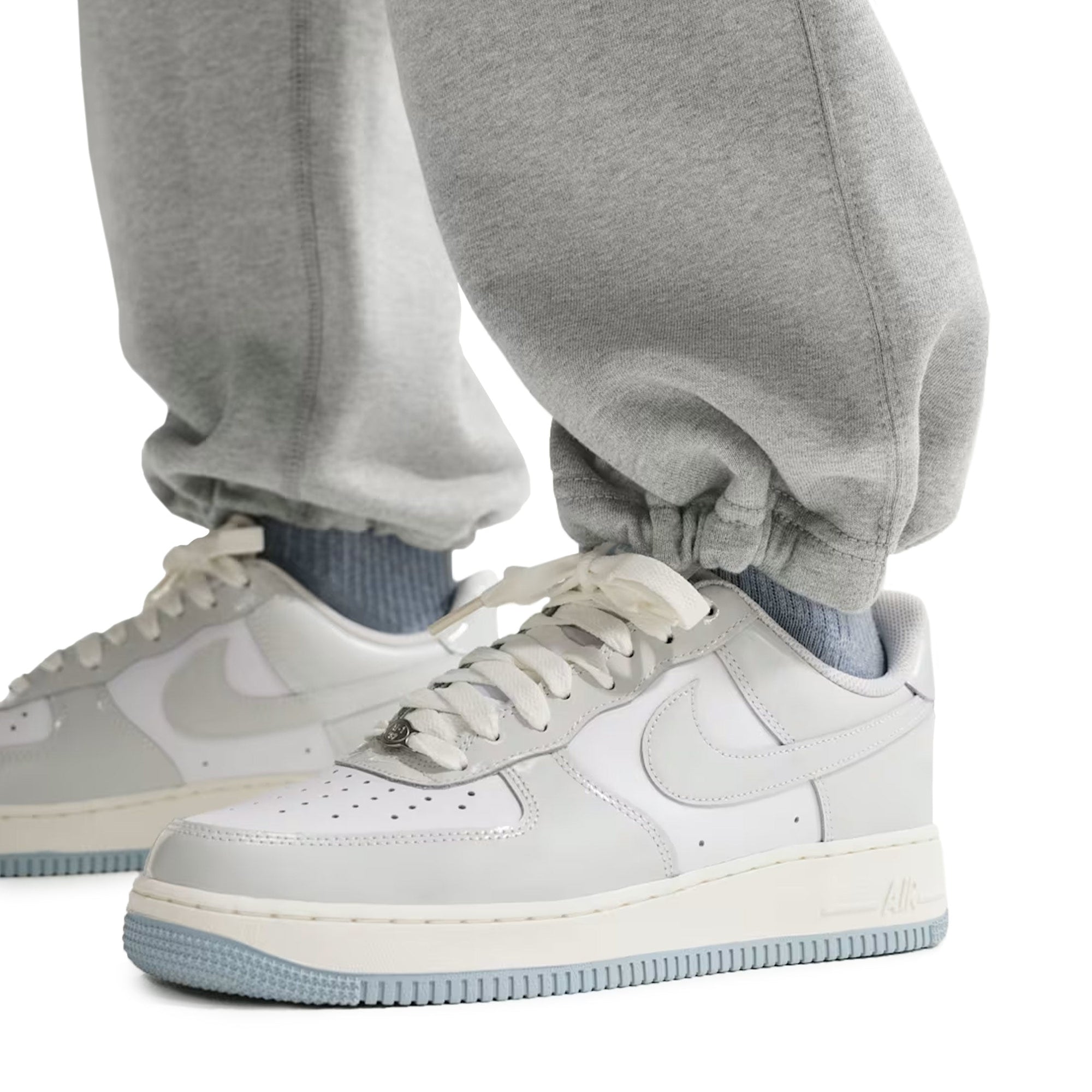 Solo Swoosh Fleece Open Hem Pants Nike оригінал – Купити в Україні – детальний вид