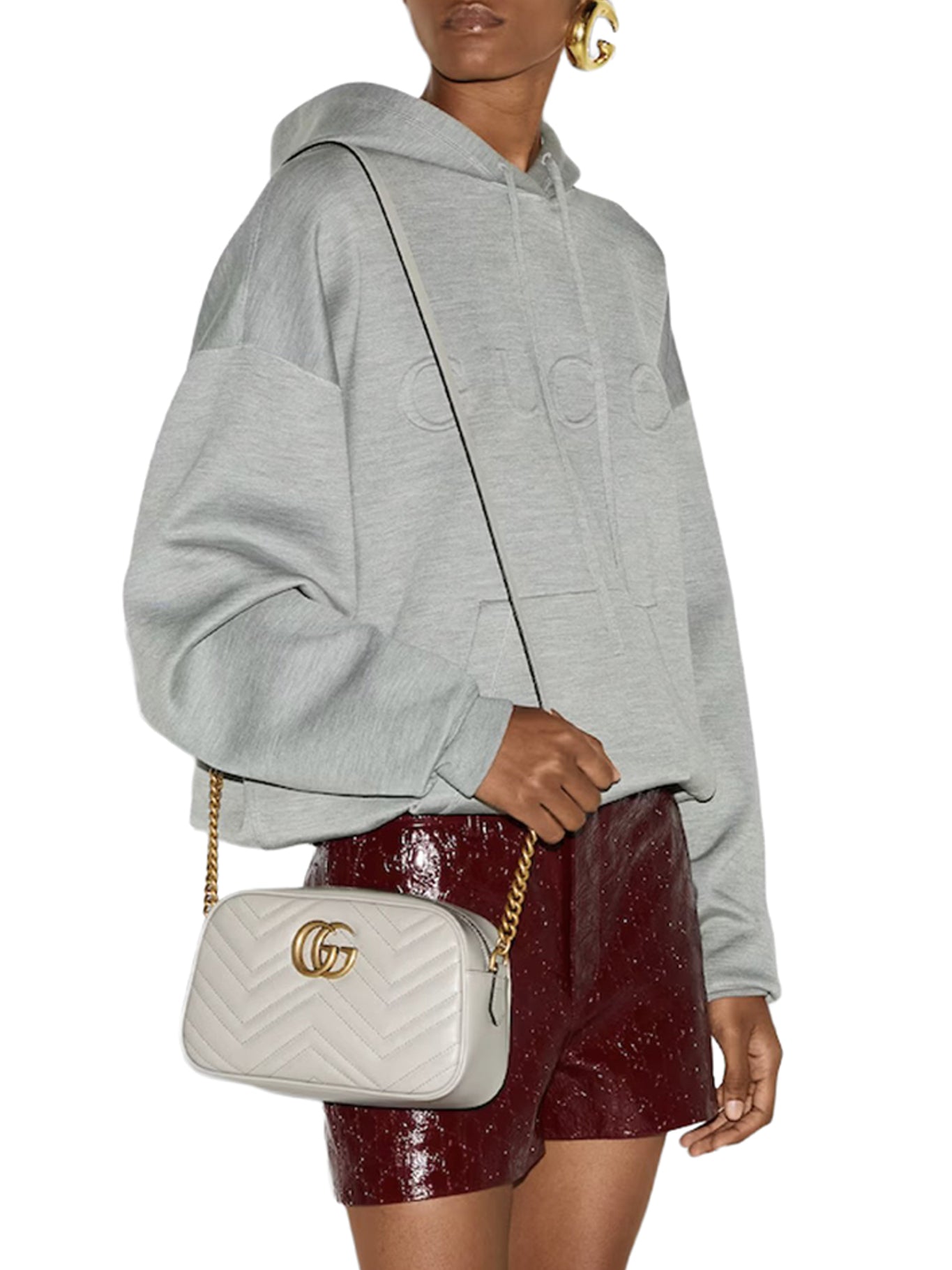 Оригінальна GG MARMONT SMALL CAMERA BAG GUCCI – вид ззаду