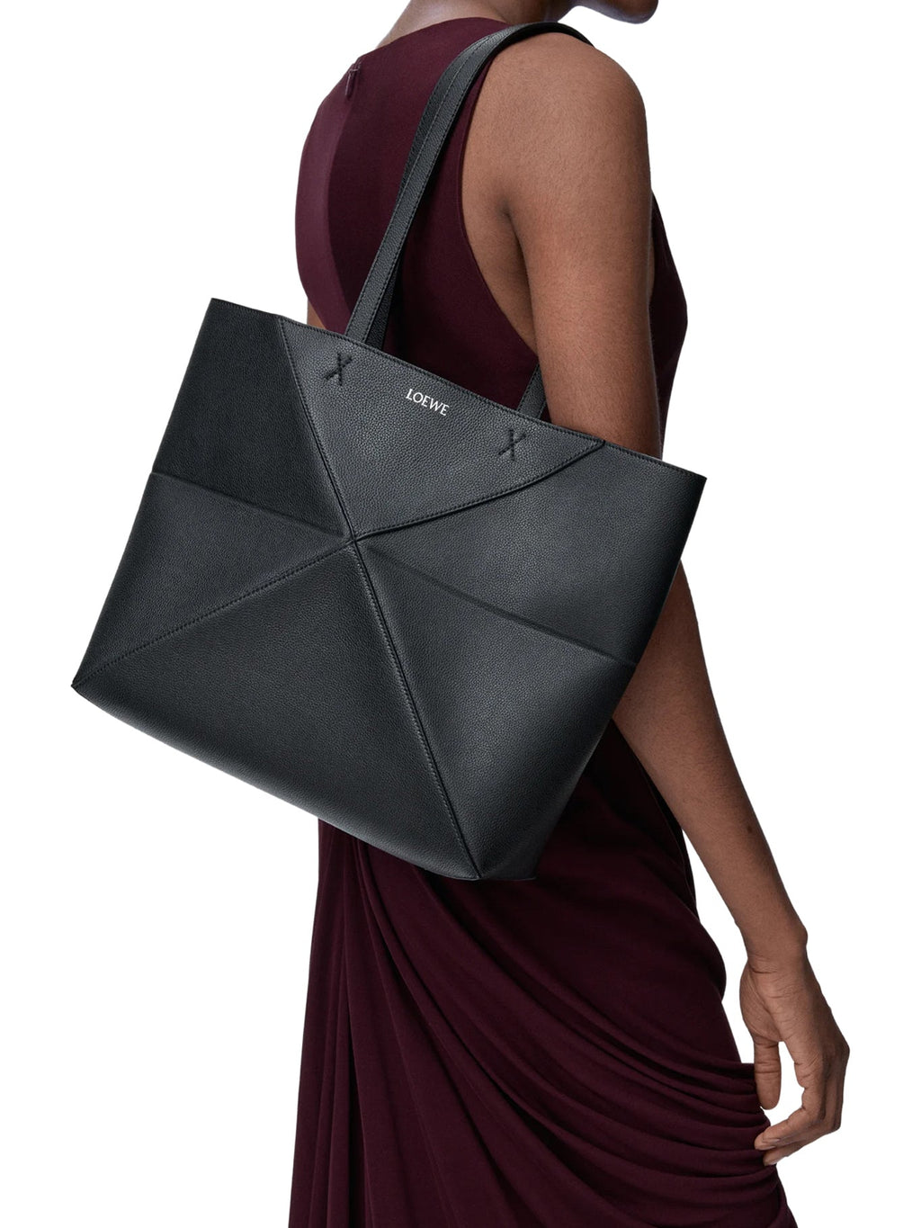 Medium Puzzle Fold Horizontal Tote Bag In Grained Calfskin Loewe – Гарантія оригінальності – вид ззаду