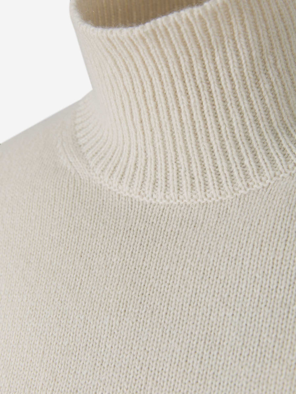 Cashmere Sweater Chloe – Гарантія оригінальності – детальний вид