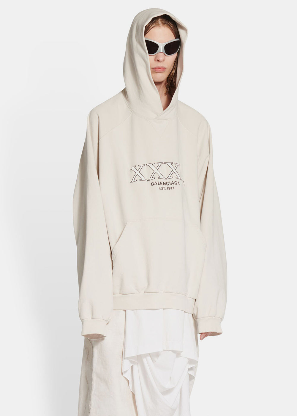 Ecru XXXL Patched T-Shirt Hoodie Balenciaga – Гарантія оригінальності – вид ззаду