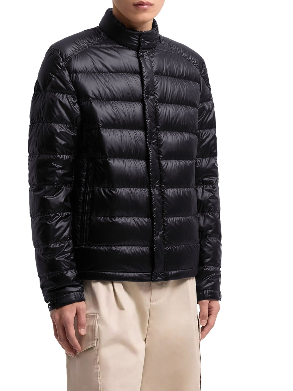 Оригінальна Selves Short Down Jacket Moncler – детальний вид