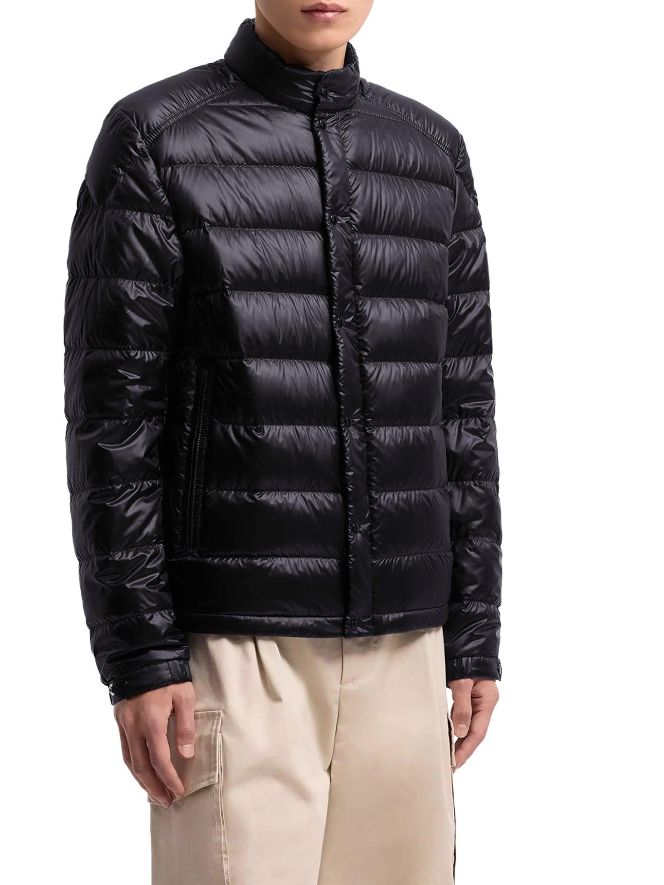Оригінальна Selves Short Down Jacket Moncler – детальний вид