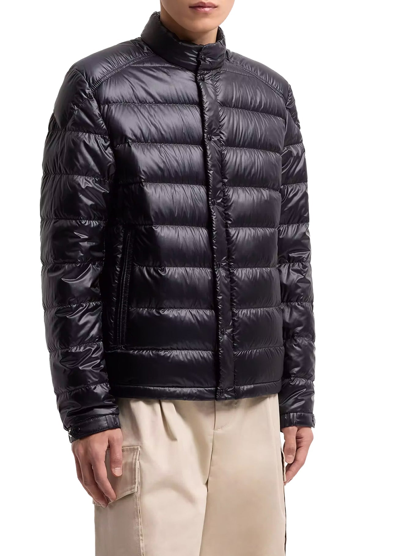 Оригінальна Selves Short Down Jacket Moncler – детальний вид