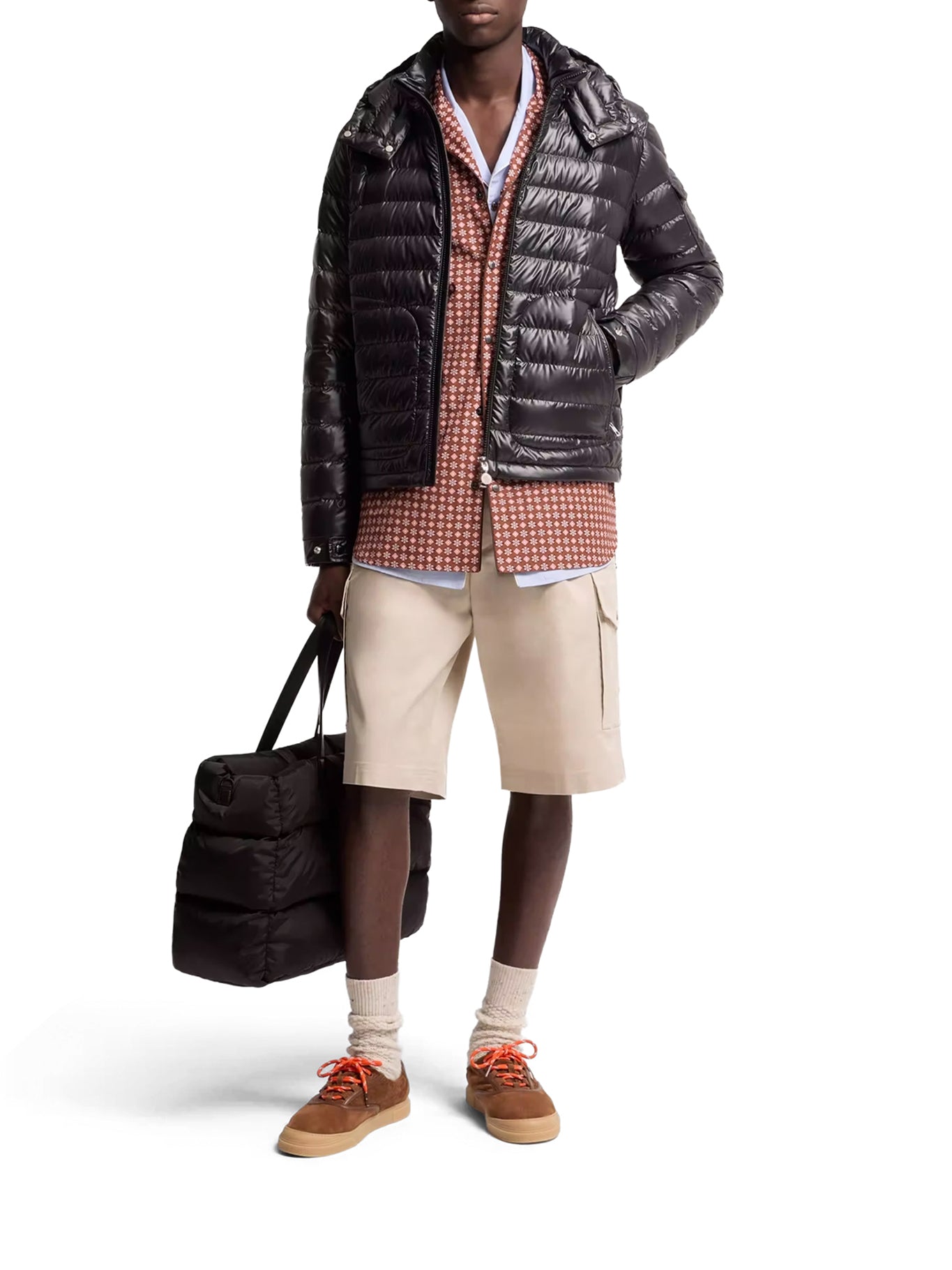 Lauros Short Down Jacket With Hood Moncler – Гарантія оригінальності – вид ззаду