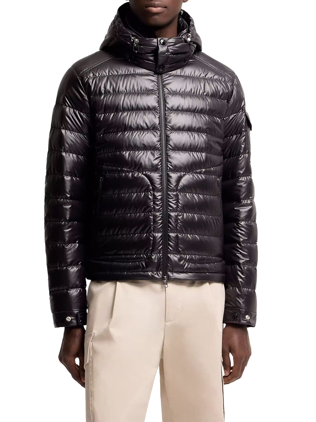 Lauros Short Down Jacket With Hood Moncler – Гарантія оригінальності – детальний вид