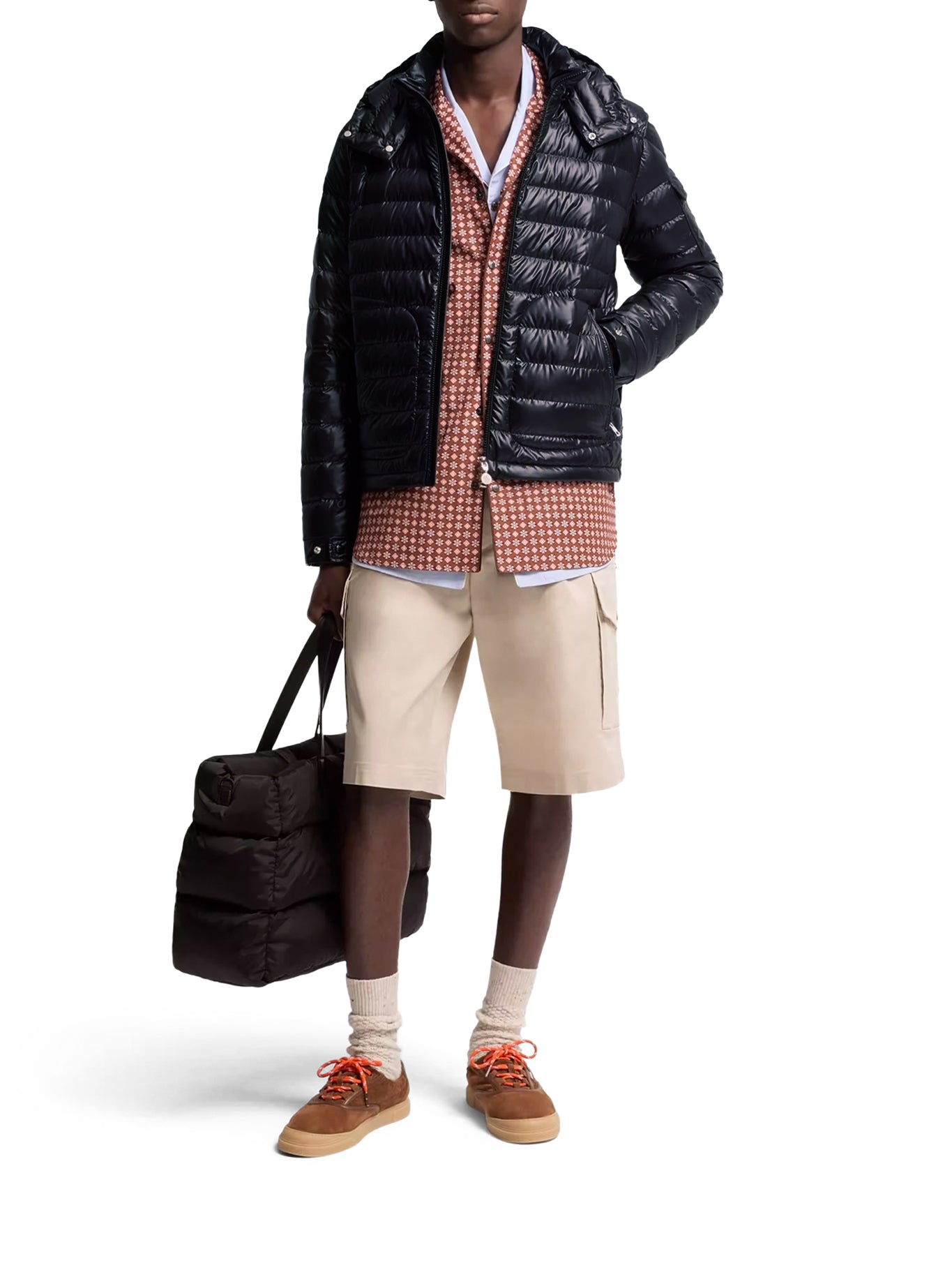 Lauros Short Down Jacket With Hood Moncler – Гарантія оригінальності – вид ззаду
