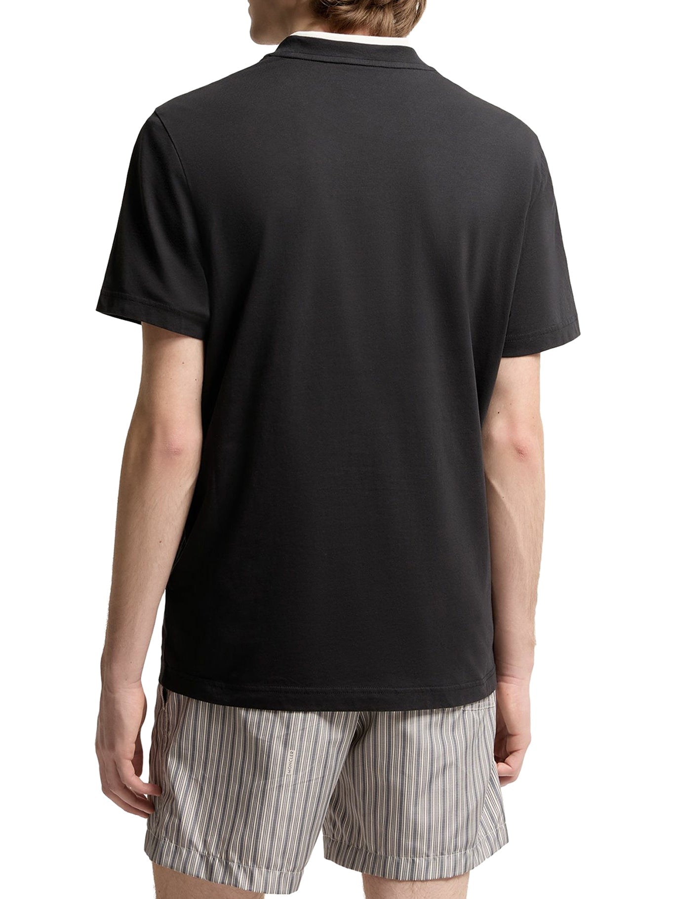 Black Cotton T-Shirt With Embroidered Tricolor Logo Moncler – Гарантія оригінальності – збільшений вид