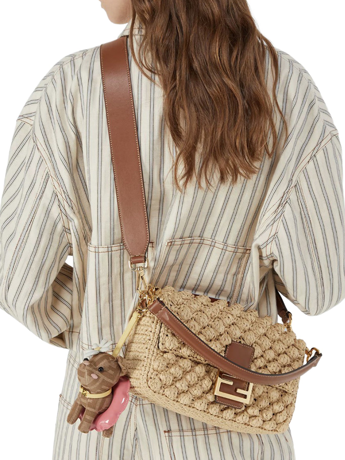 Оригінальна Baguette Bag In Raffia With A Hazelnut Stitch Fendi – детальний вид