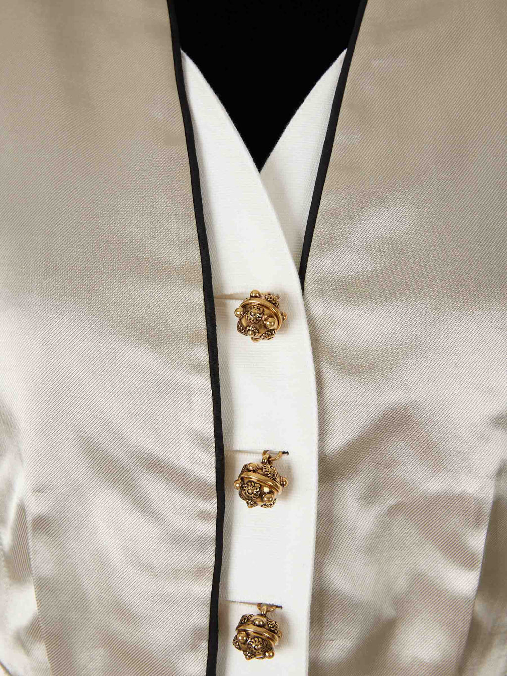 Satin Silk Blazer Chloe – Гарантія оригінальності – детальний вид