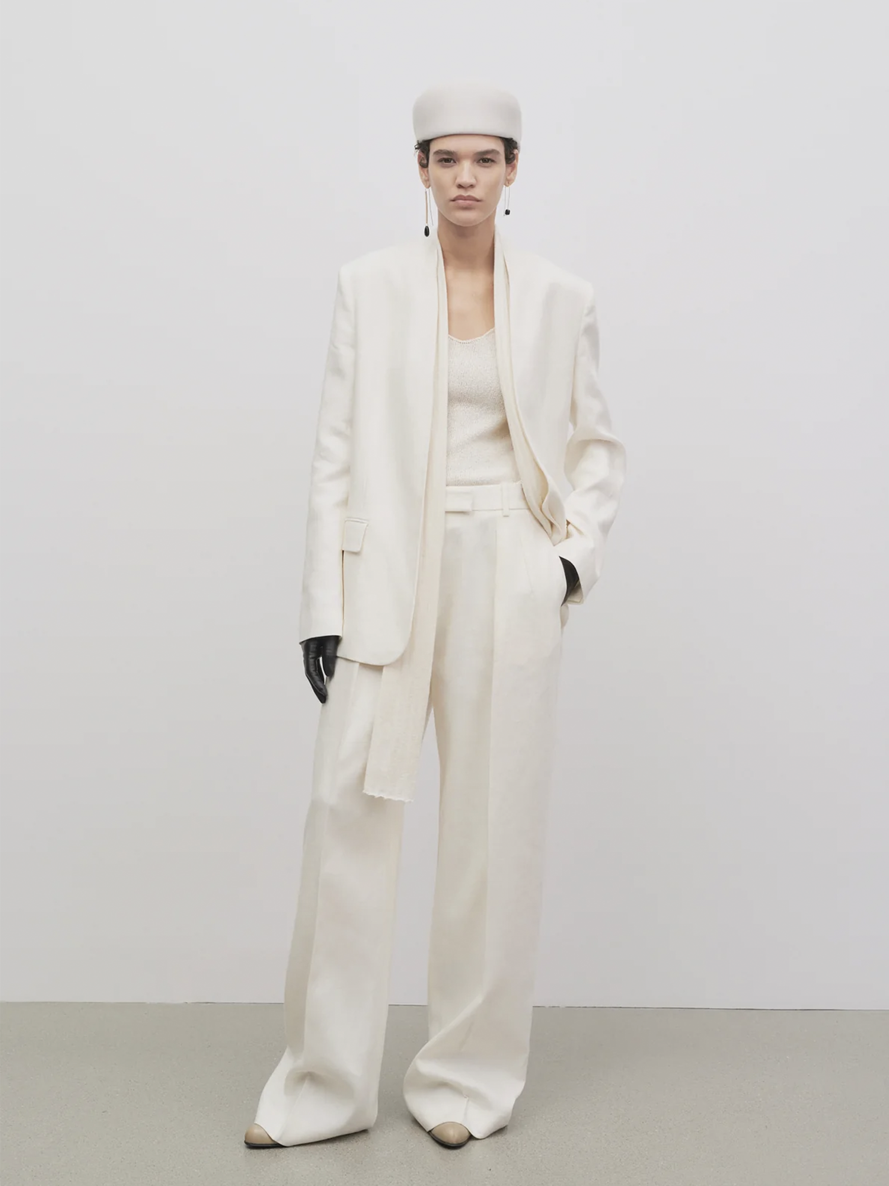 Antone Linen Trousers The row – Гарантія оригінальності – вид ззаду