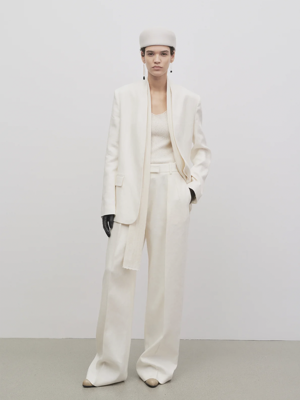 Pantalones Antone Lino The row – Гарантія оригінальності – вид ззаду