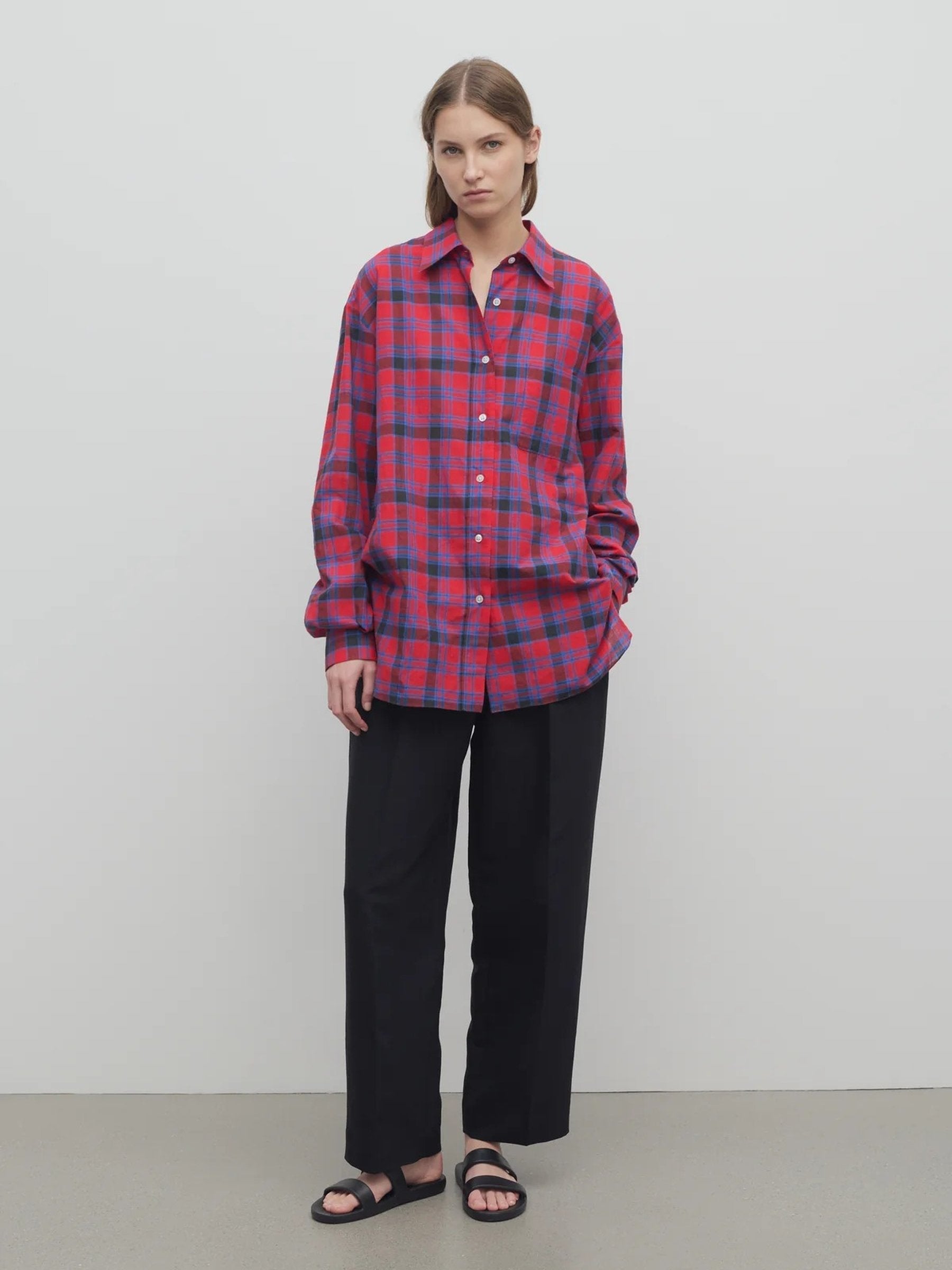 Оригінальна Lilas Wool Pants The row – вид ззаду