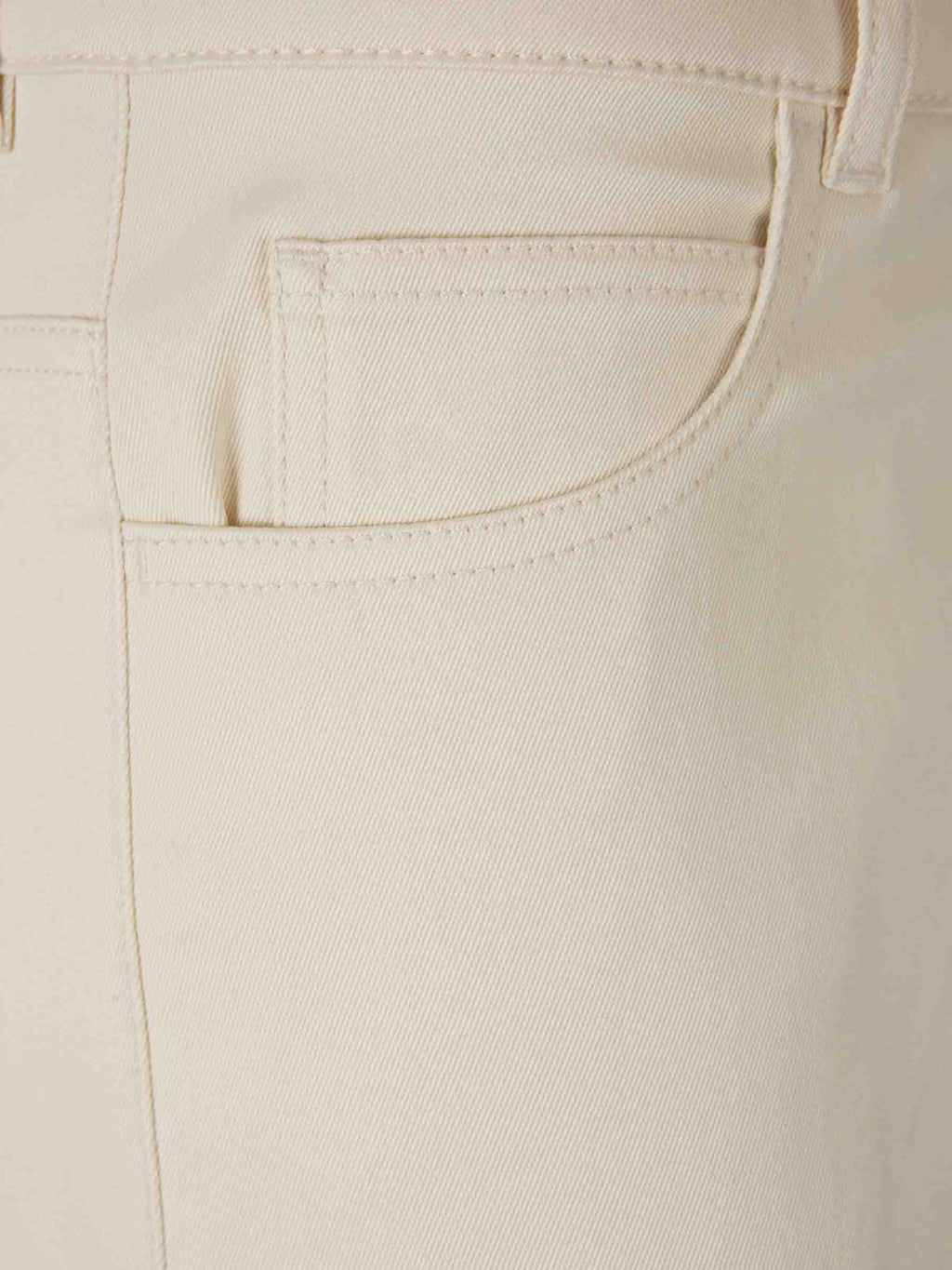 Straight Gabardine Trousers Moncler – Гарантія оригінальності – детальний вид