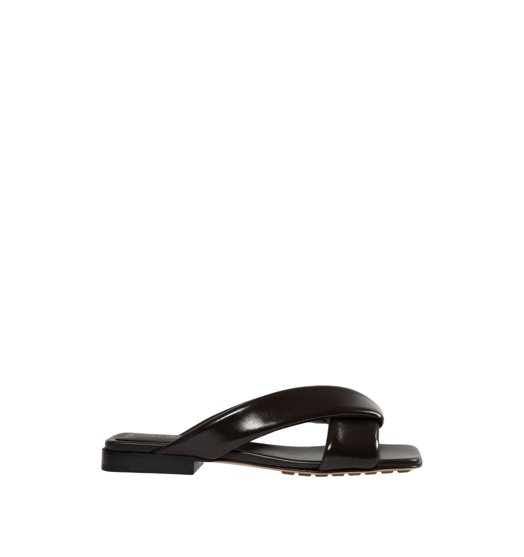 Оригінальна Riva Flat Sandal Bottega veneta – боковий вид