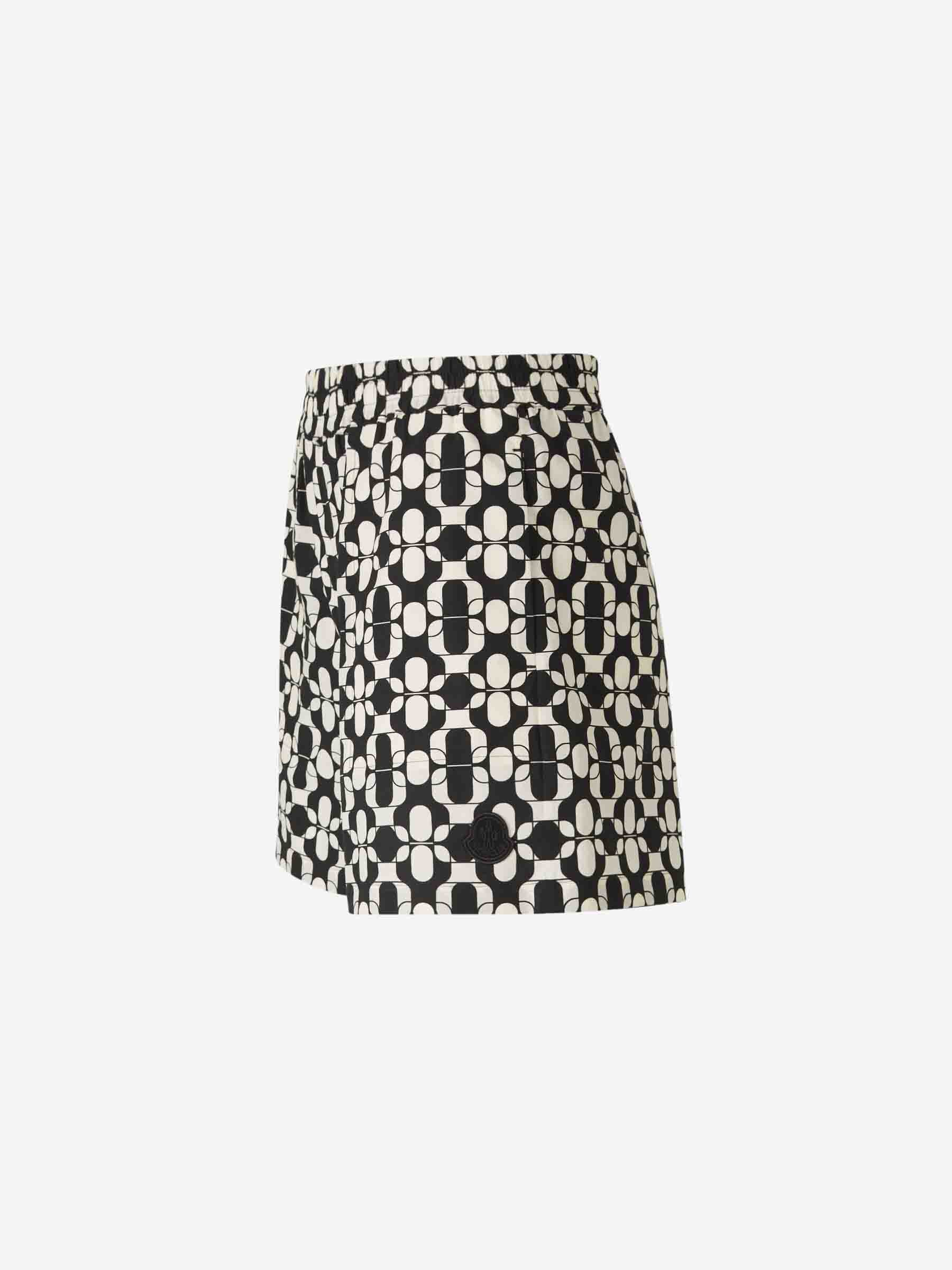 Cotton Printed Bermuda Shorts Moncler оригінал – Купити в Україні – детальний вид - MONCLER