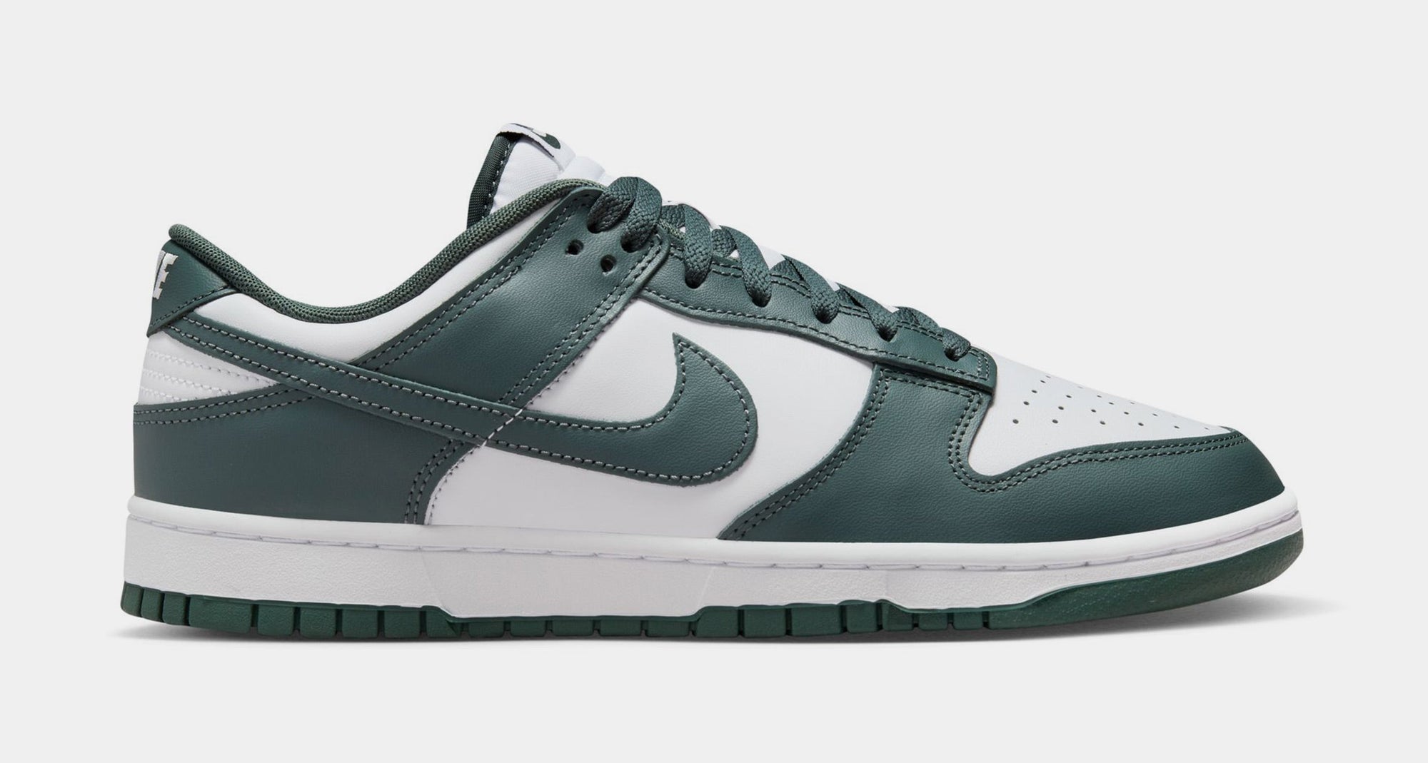 Dunk Low Retro Mens Lifestyle Shoes Nike оригінал – Купити в Україні – боковий вид
