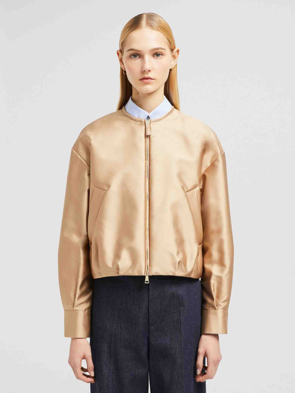 Moncler Outerwear оригінал | Швидка доставка Україна – вид ззаду