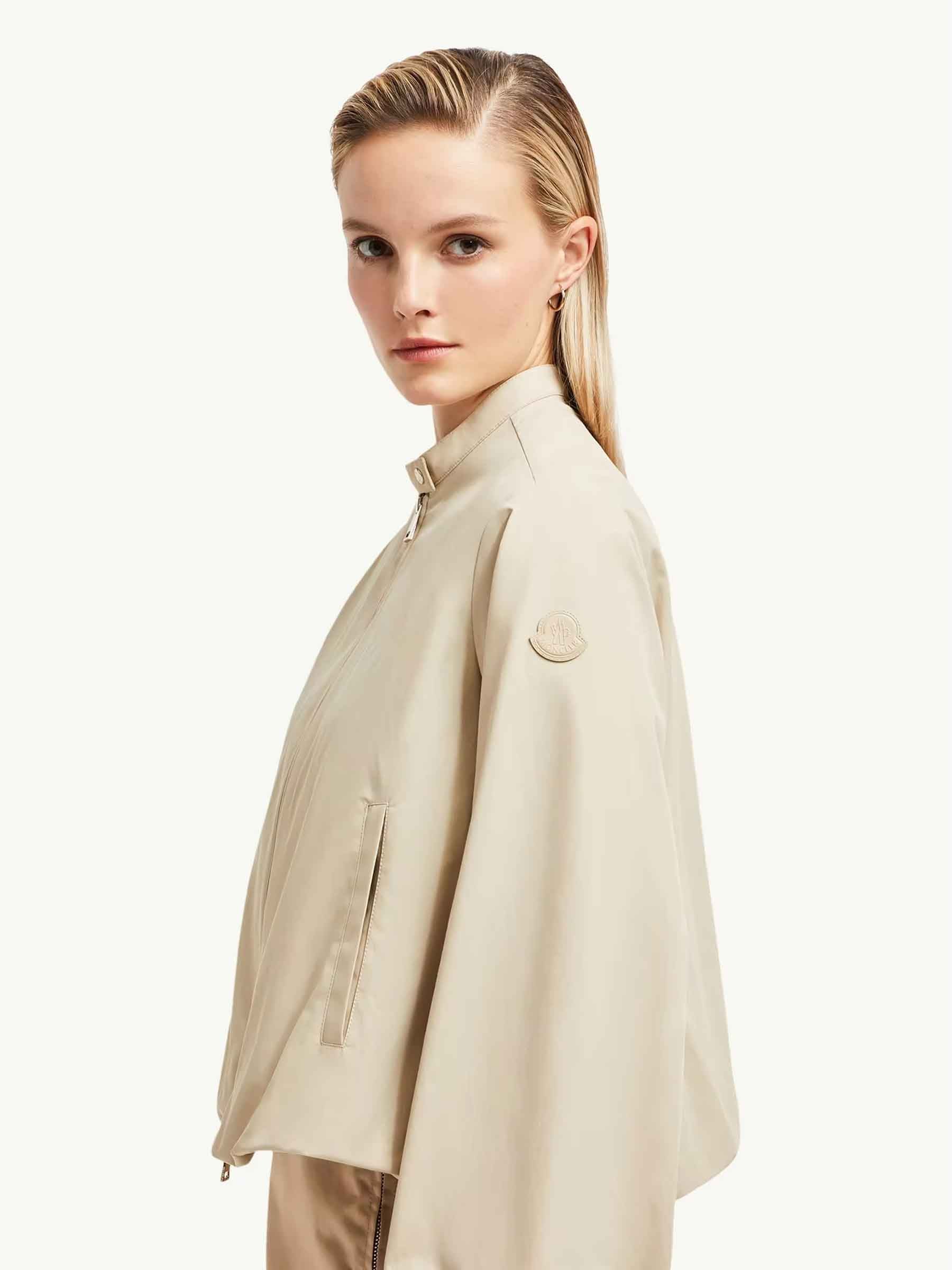 Gruissan Casual Jacket Moncler – Гарантія оригінальності – детальний вид