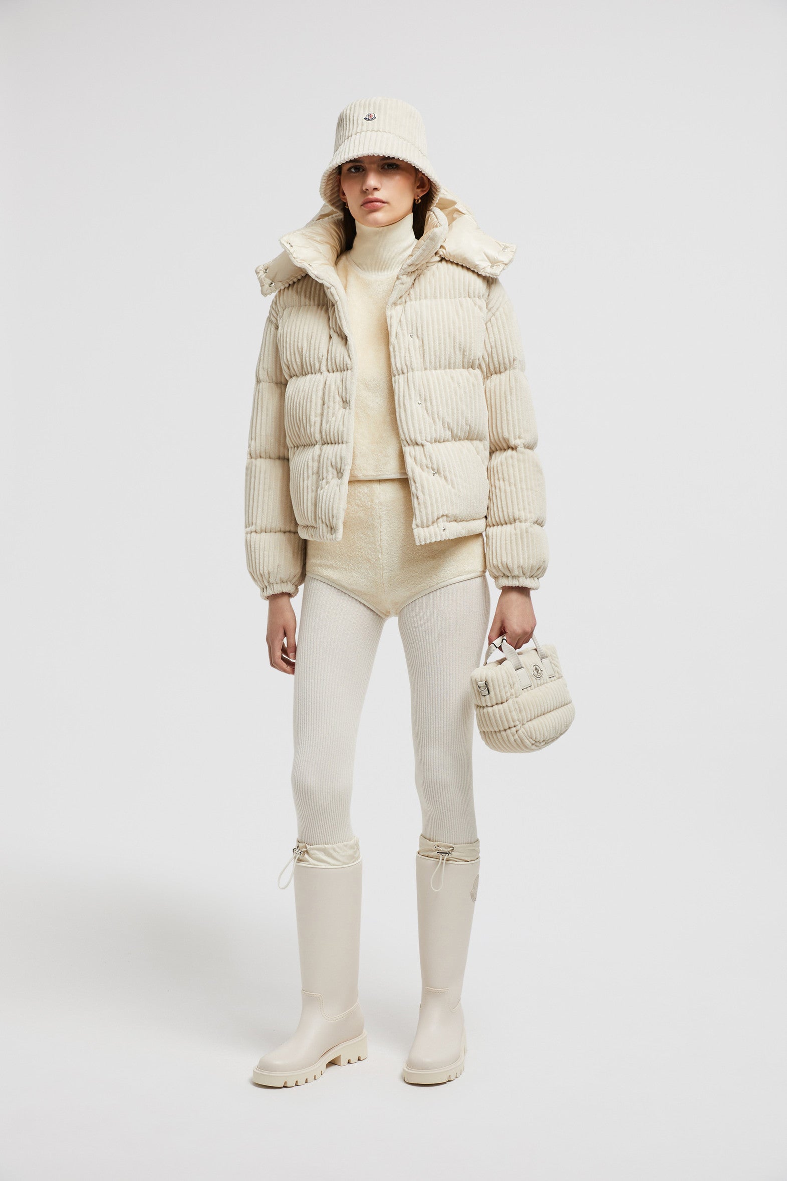 Quilted Down Jacket Moncler – Гарантія оригінальності – вид ззаду