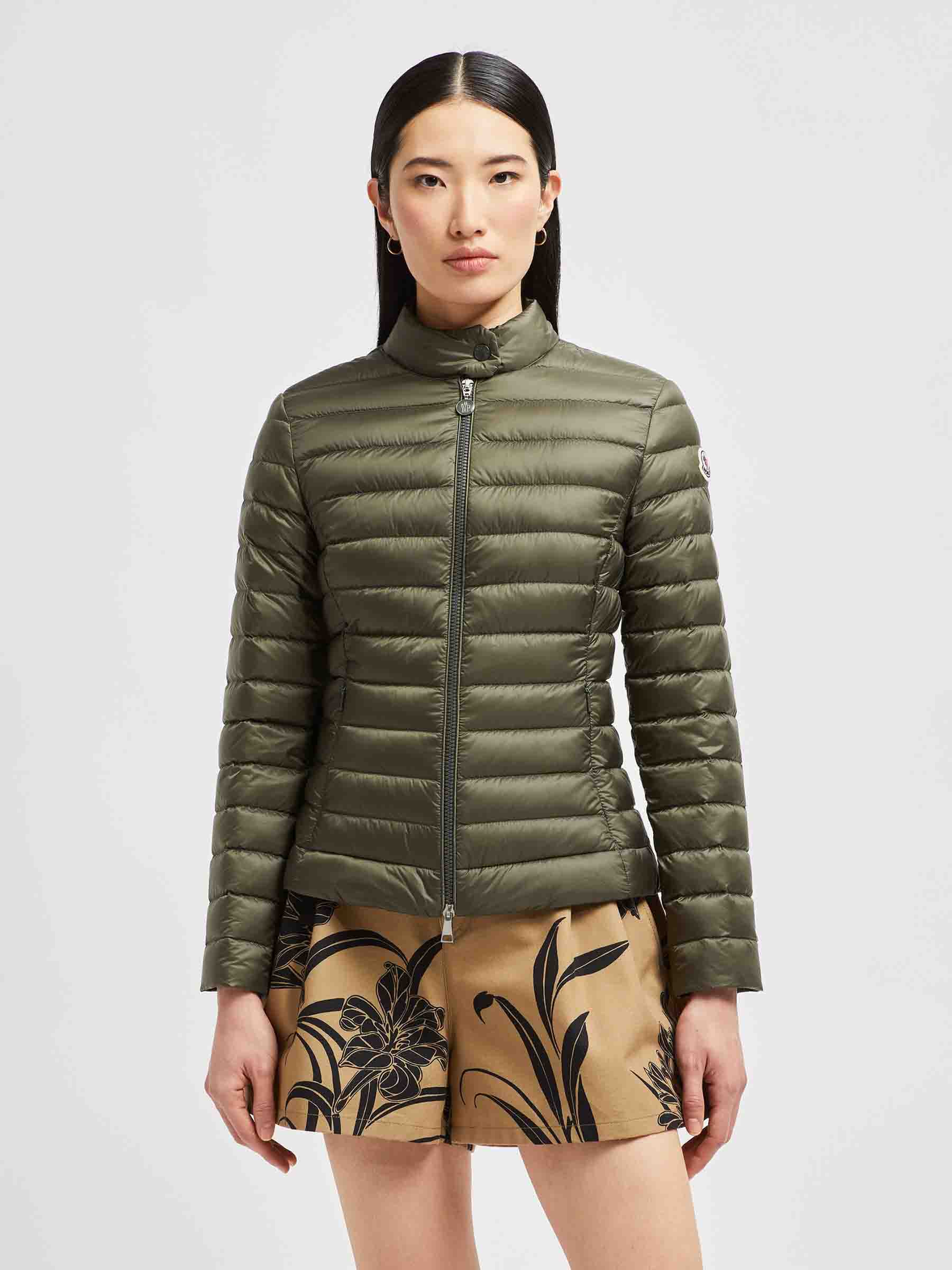 Moncler Outerwear оригінал | Швидка доставка Україна – вид ззаду