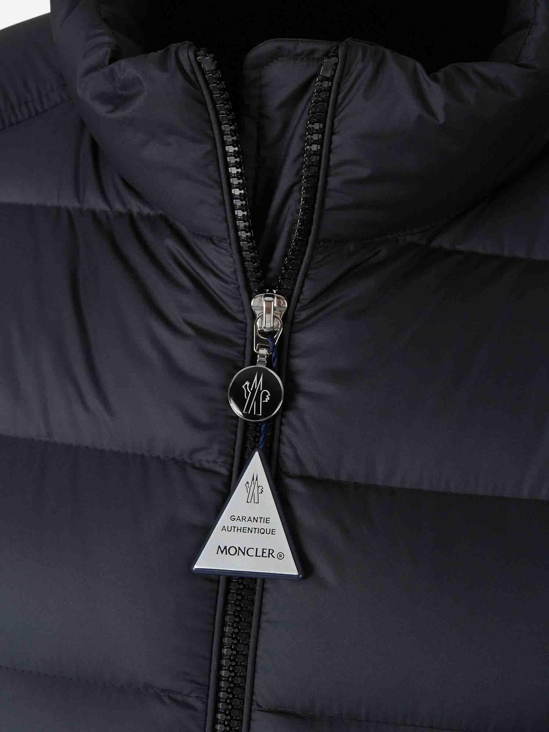 Оригінальна Igesse Padded Jacket Moncler – збільшений вид