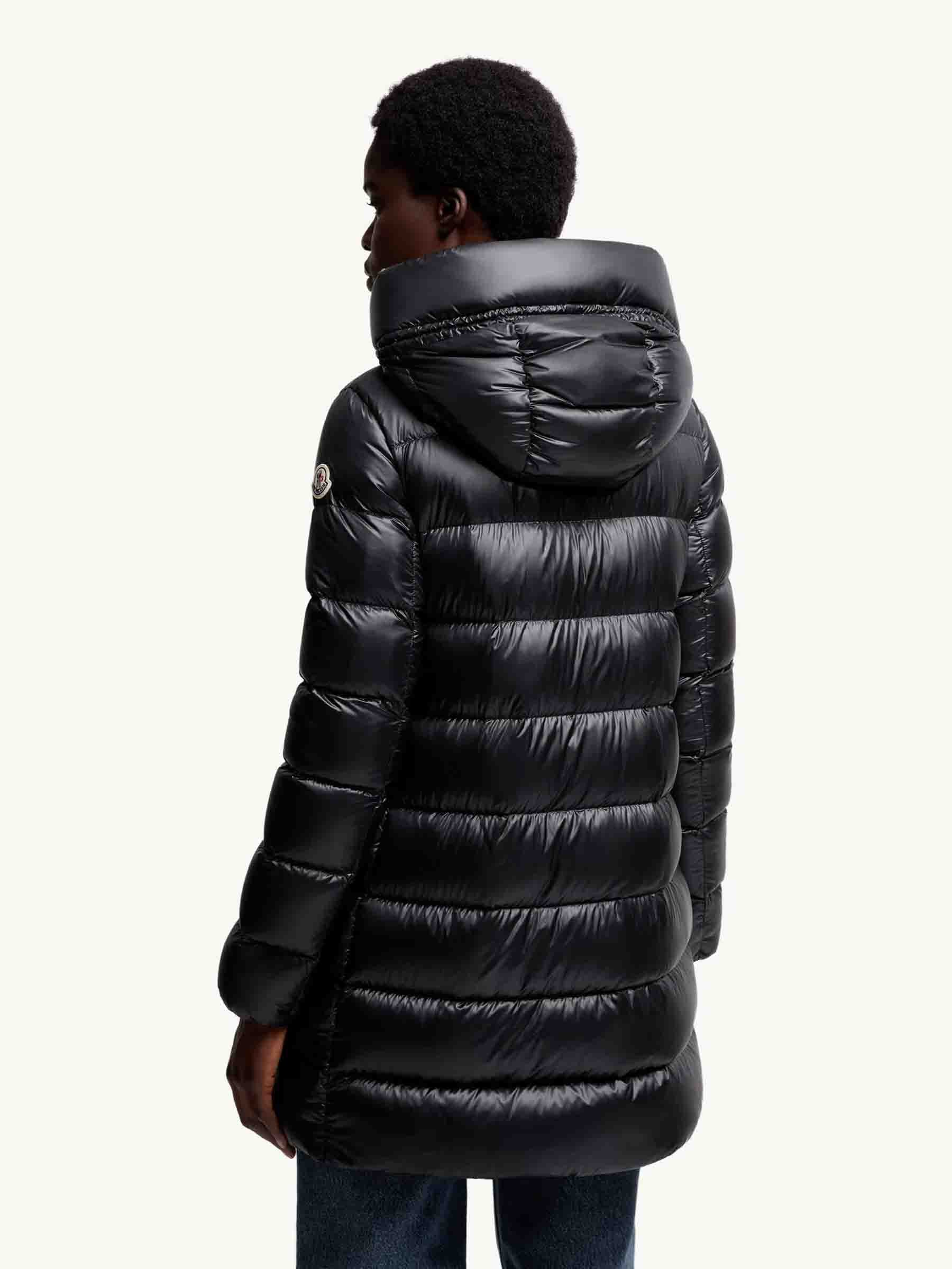 Long Down Jacket Suyenne Moncler – Гарантія оригінальності – детальний вид