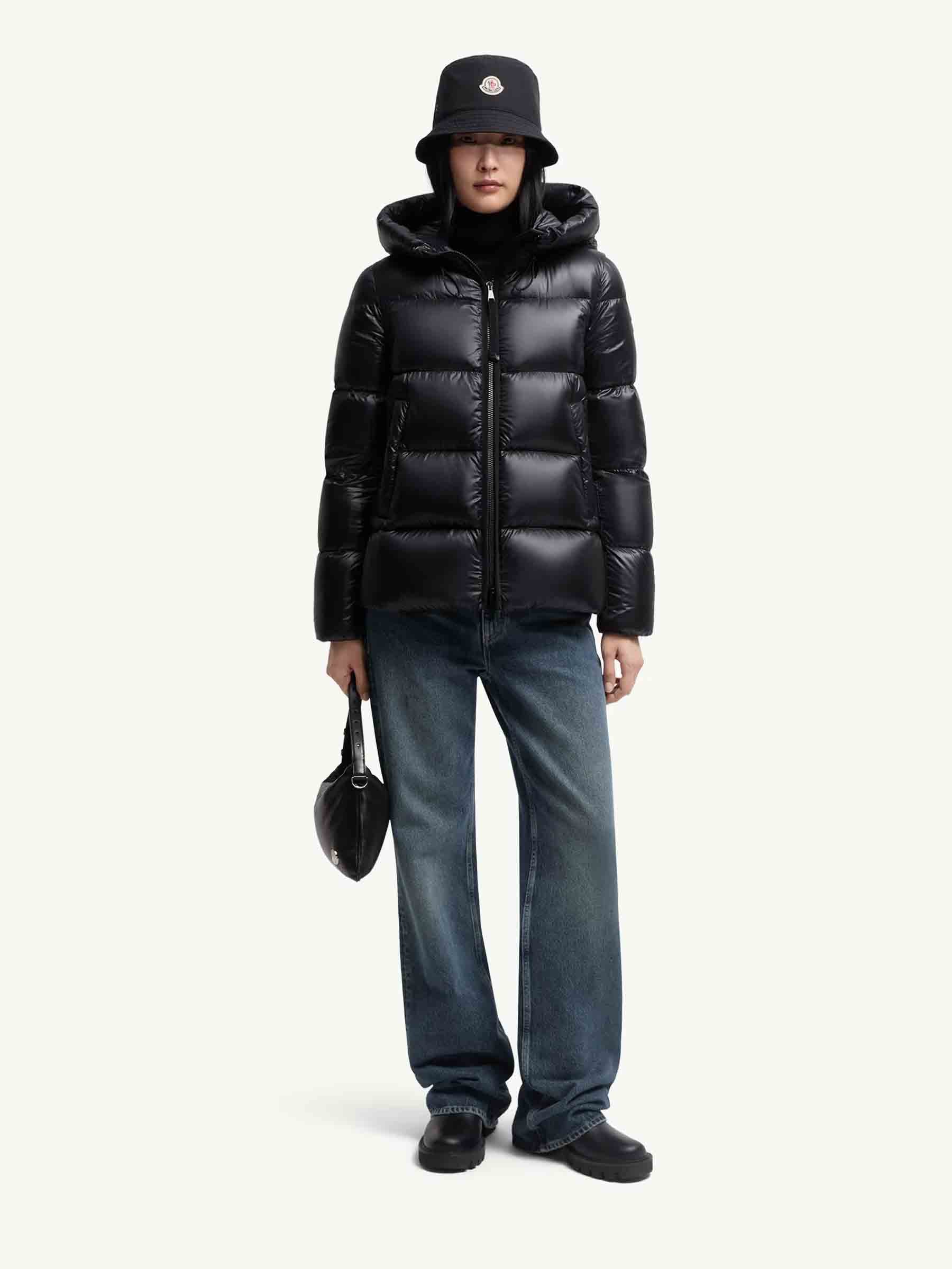 Moncler Outerwear оригінал | Швидка доставка Україна – вид ззаду