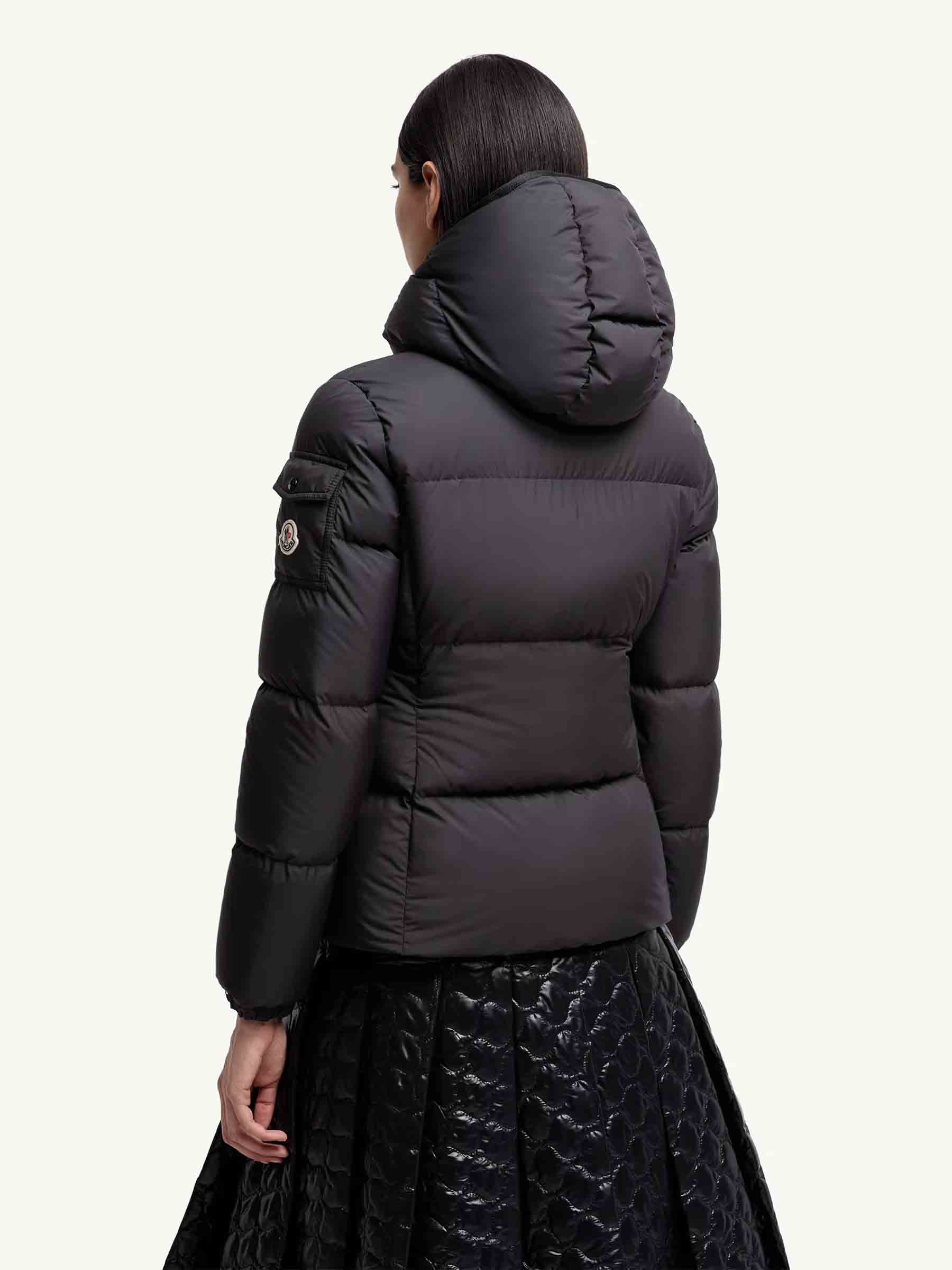 Оригінальна Short Down Jacket Fourmines Moncler – детальний вид