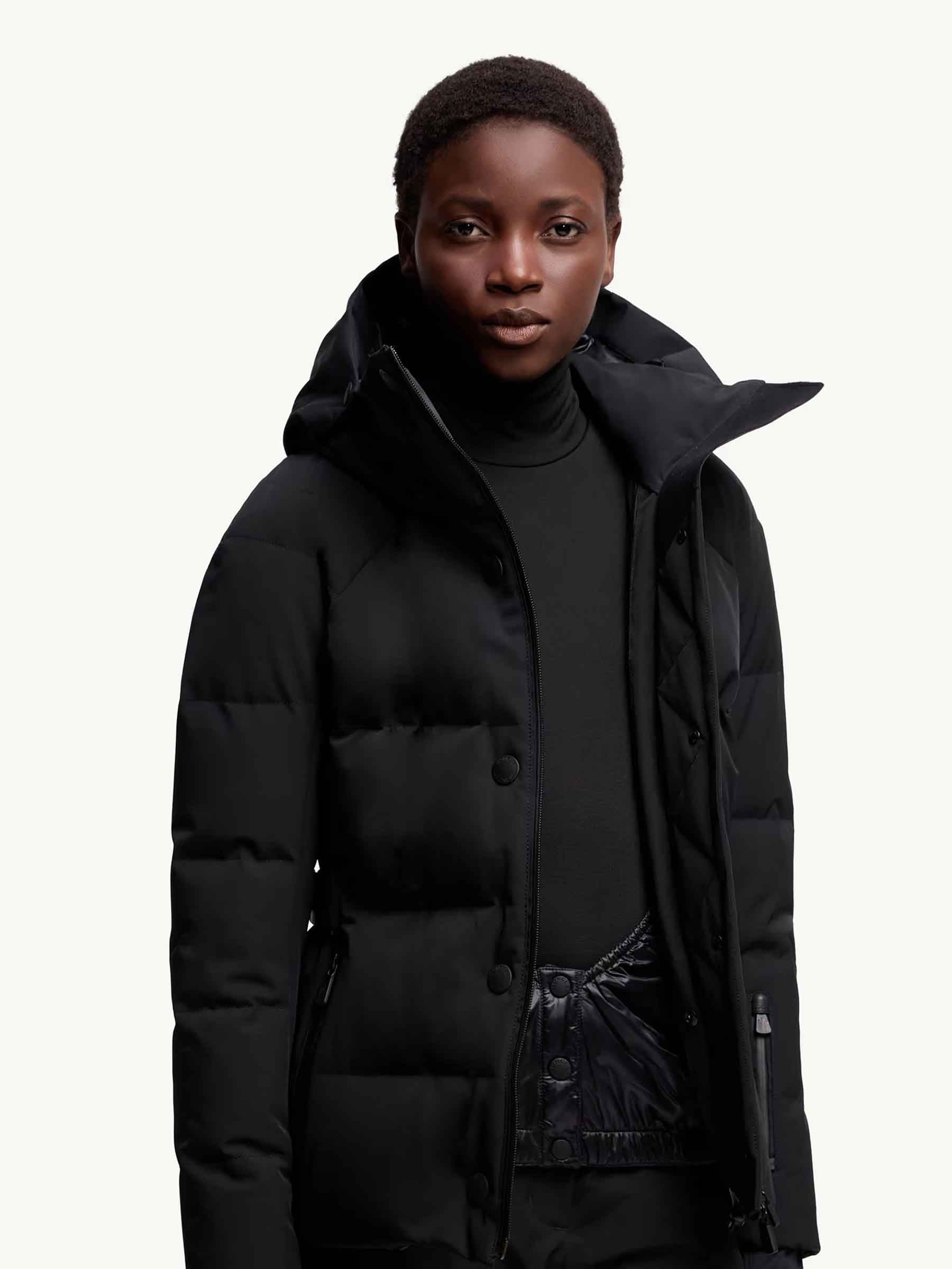 Short Down Jacket Guyane Moncler – Гарантія оригінальності – детальний вид