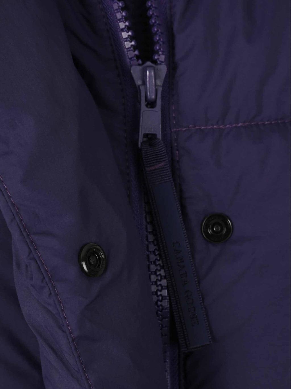 Technical Short Down Jacket Canada goose – Гарантія оригінальності – детальний вид