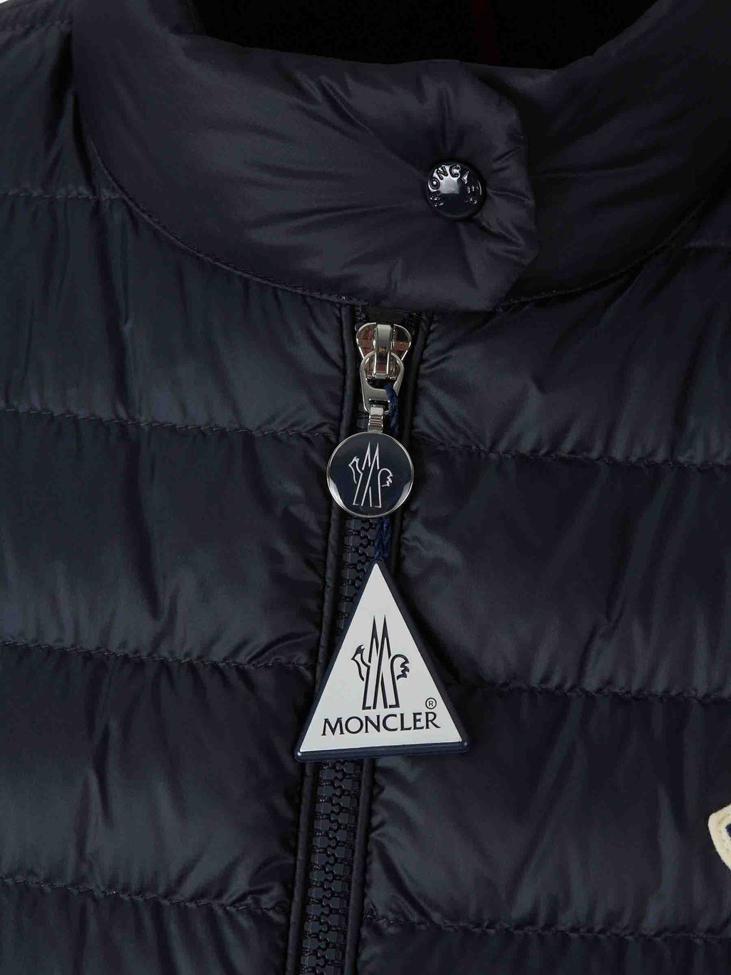 Оригінальна Igens Padded Vest Moncler – детальний вид